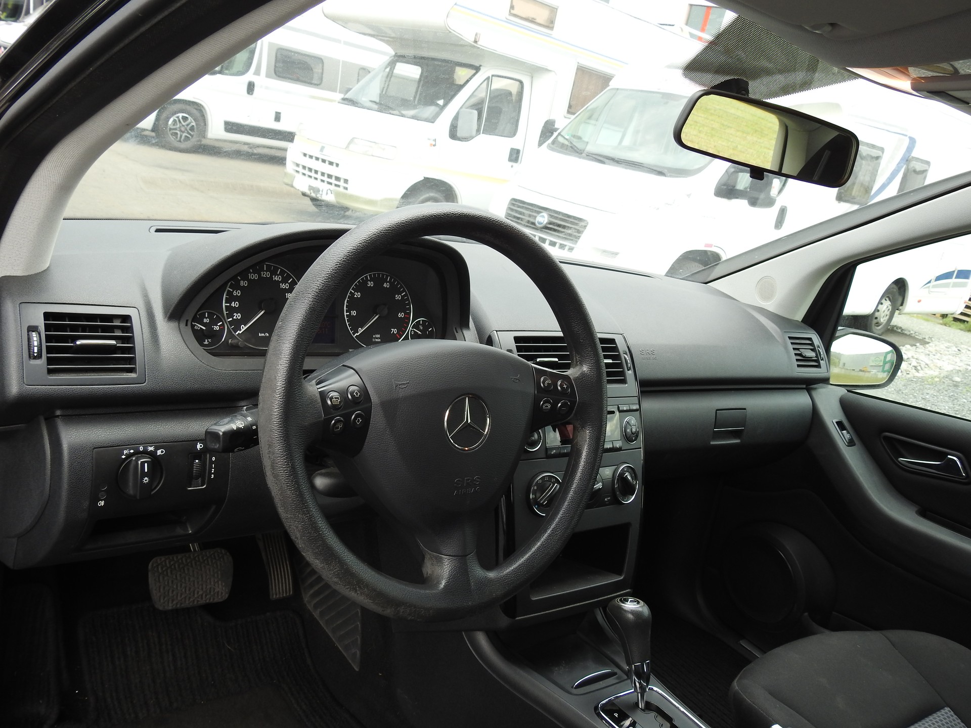 MERCEDES-BENZ A 170 Classic-image-11
