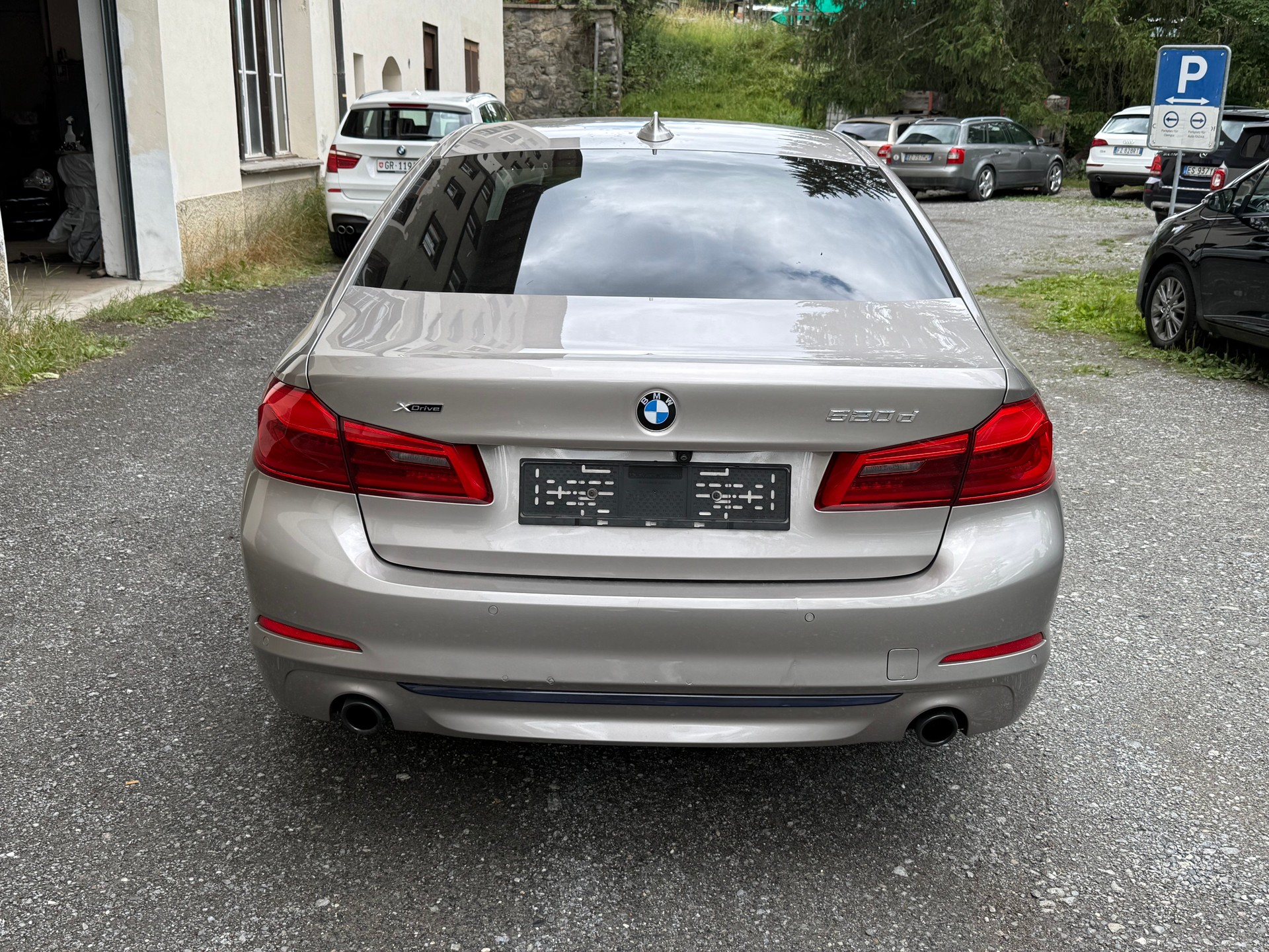 BMW 520d xDrive Sport Line Steptronic-image-5