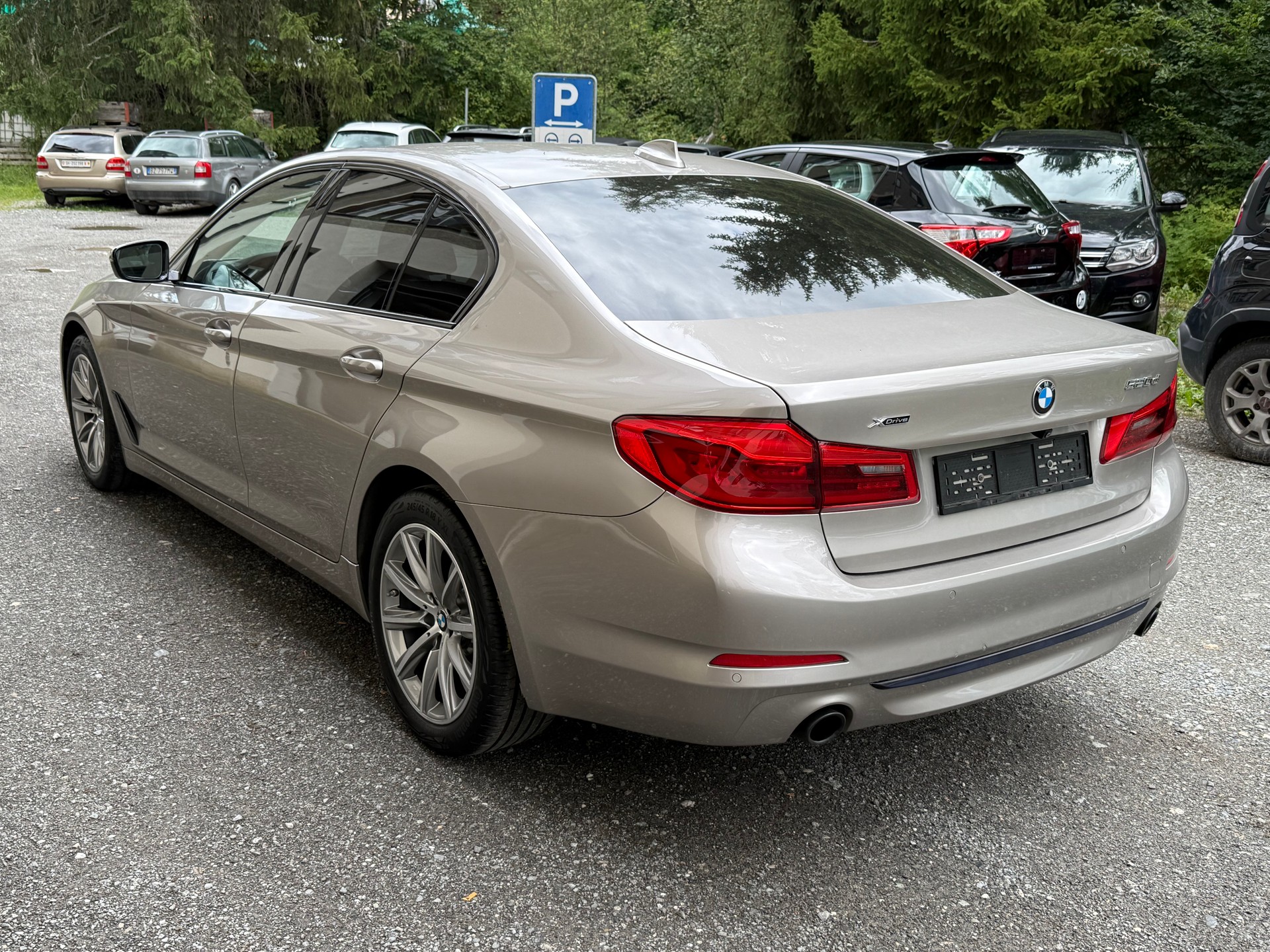 BMW 520d xDrive Sport Line Steptronic-image-6