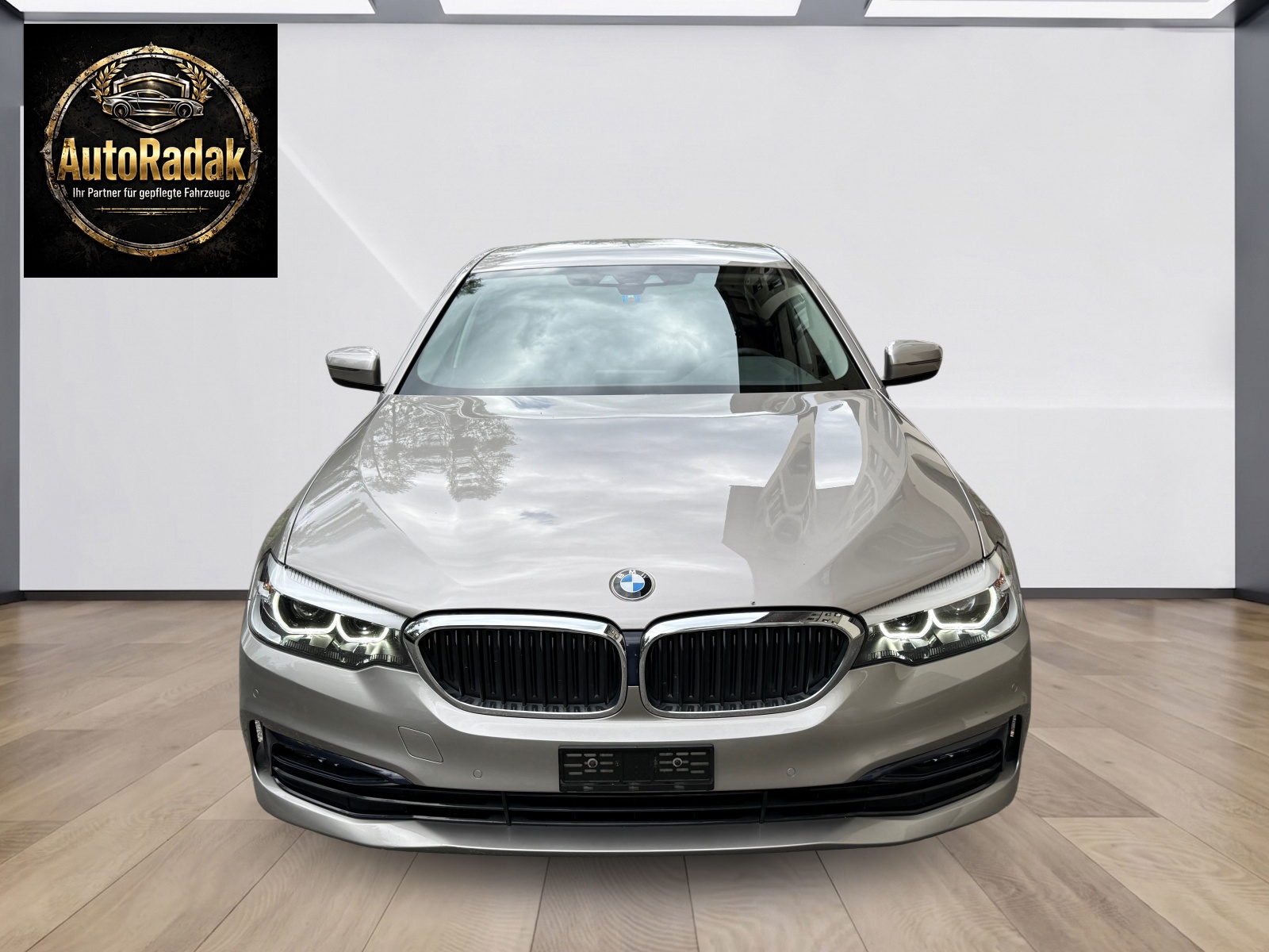 BMW 520d xDrive Sport Line Steptronic-showroom-element-1
