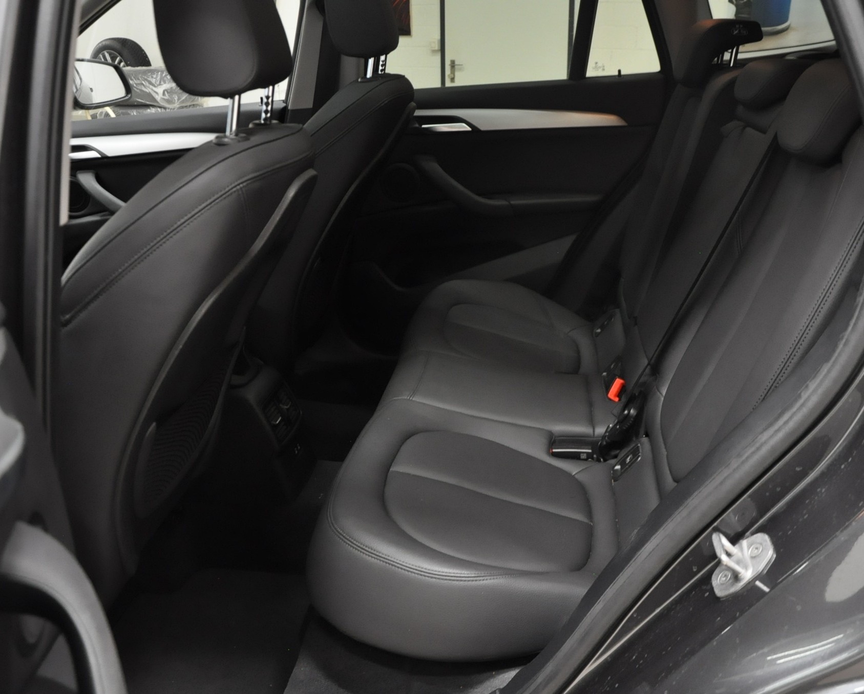 BMW X1 xDrive 20d Sport Line Steptronic-image-16