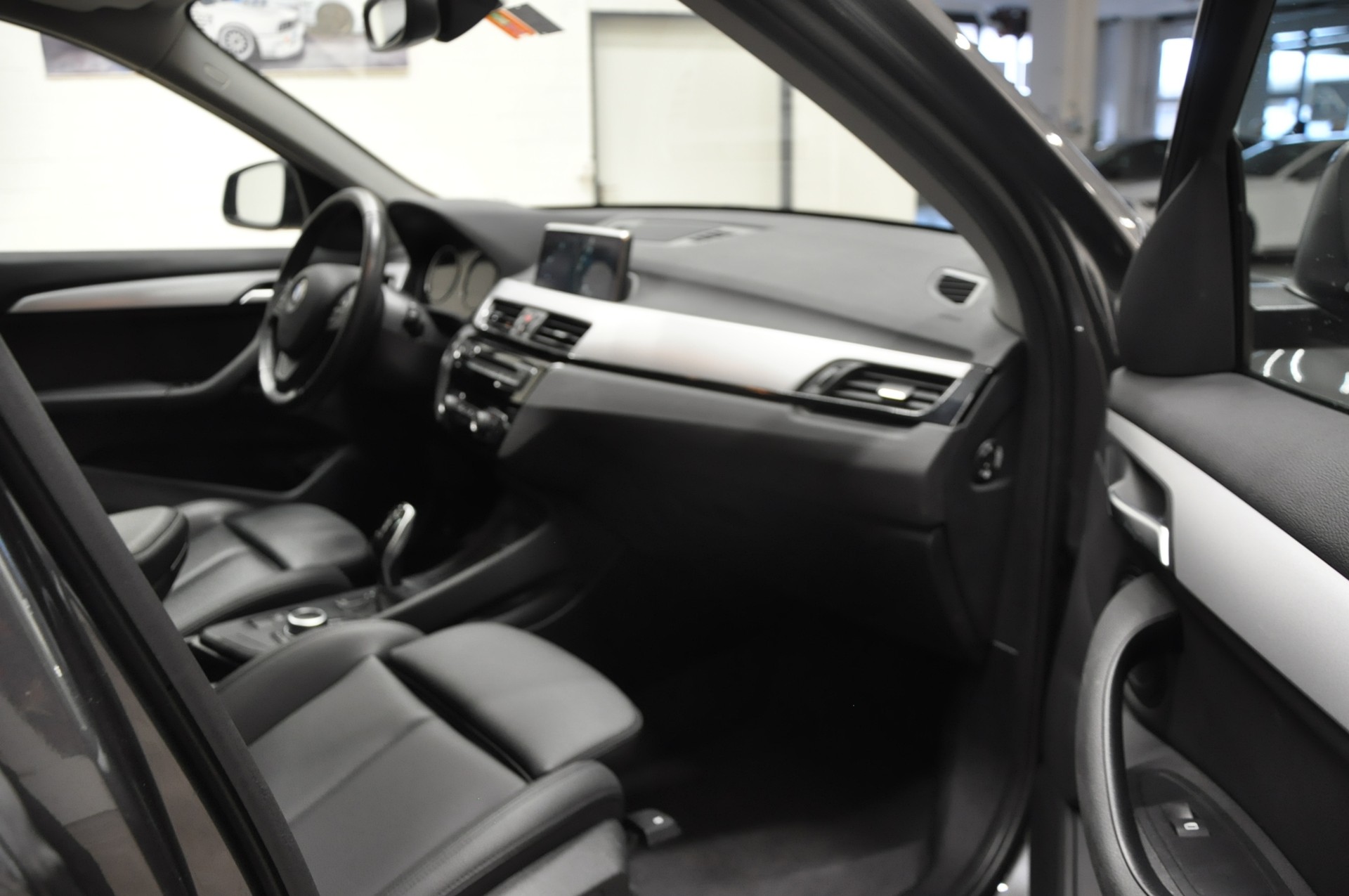 BMW X1 xDrive 20d Sport Line Steptronic-image-13