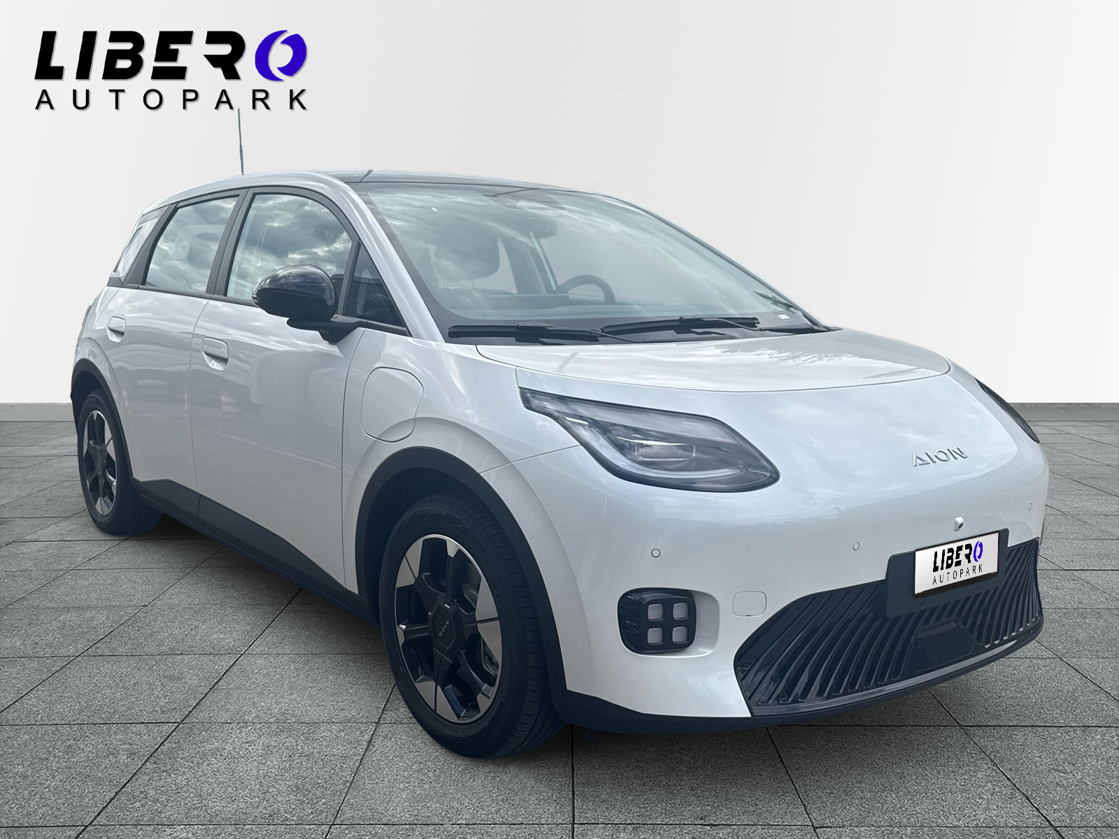 GAC AION UT-image-2