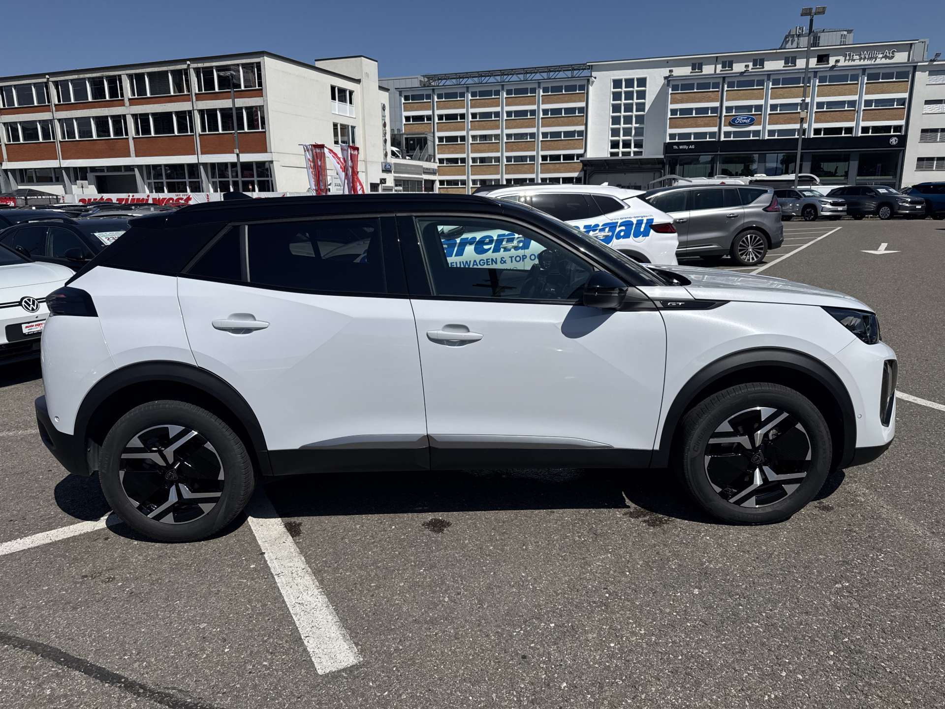 PEUGEOT 2008 1.2 PureTech GT Automat-image-10