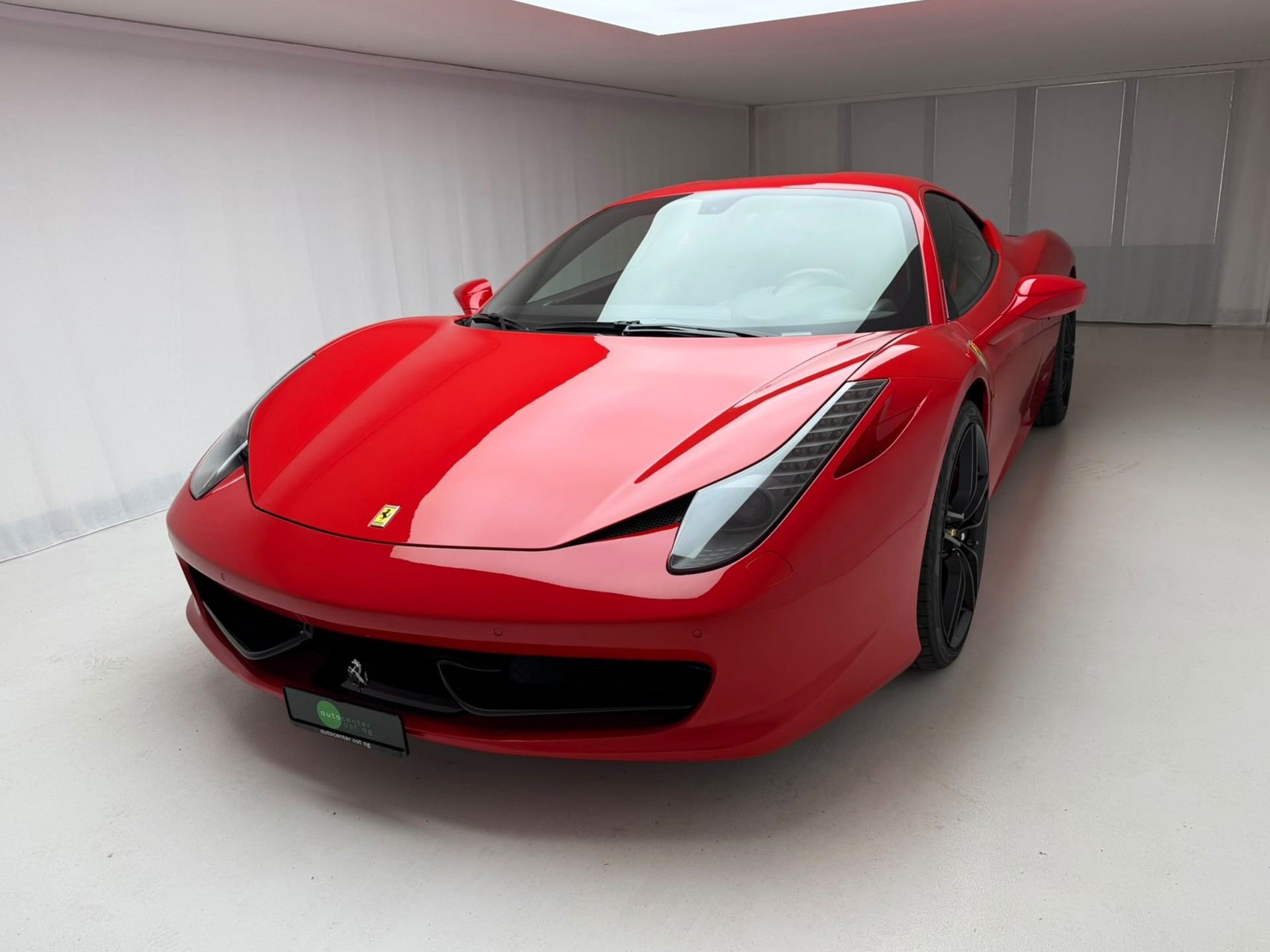 FERRARI 458 Italia 4.5 V8-image-2