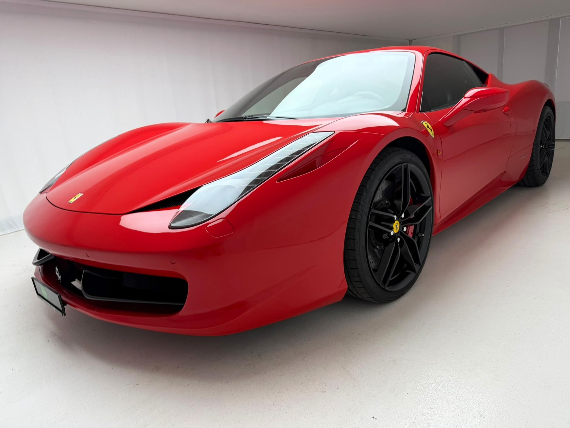 FERRARI 458 Italia 4.5 V8-image-1