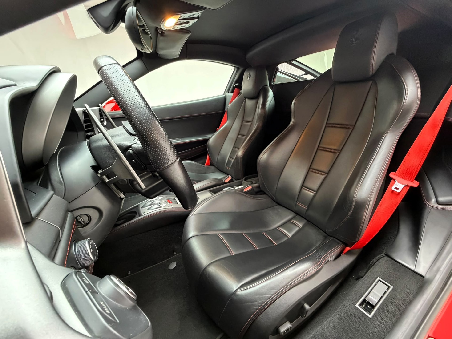 FERRARI 458 Italia 4.5 V8-image-17