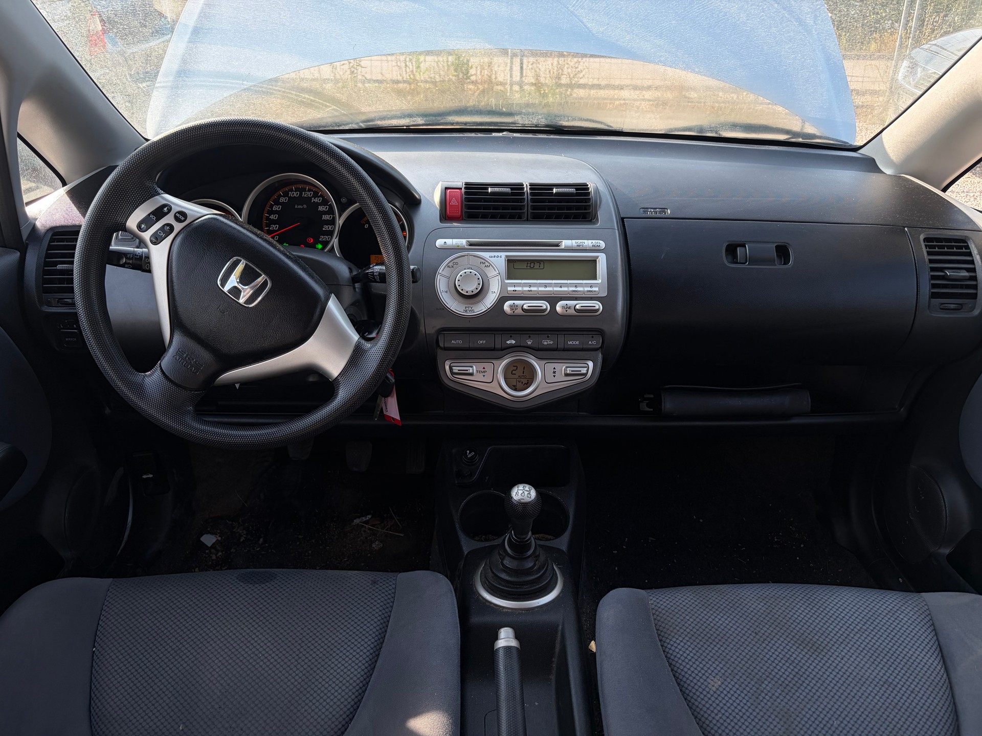 HONDA Jazz 1.4i ES-image-6