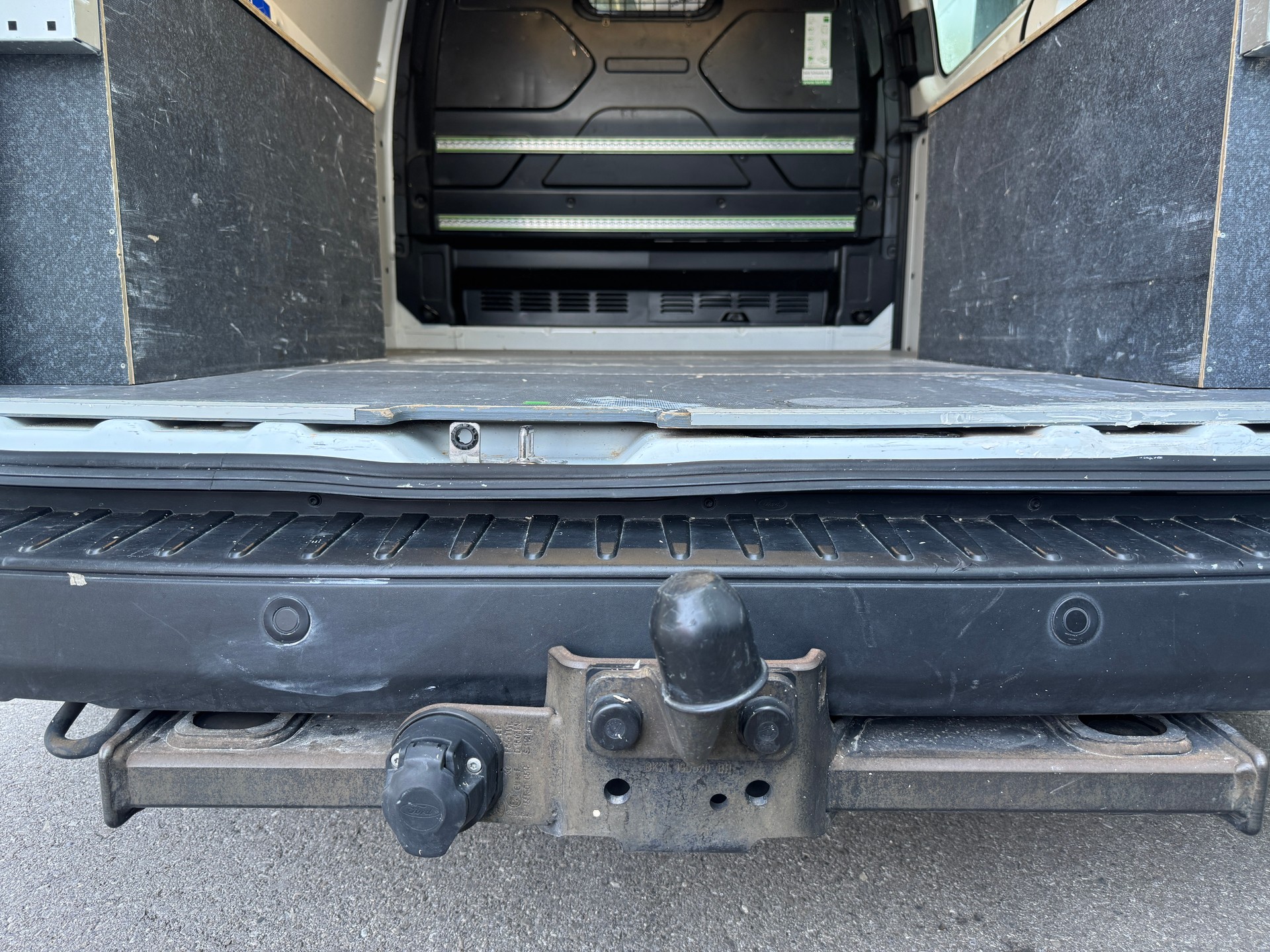 FORD Transit Custom Van 300 L1H1 Trend-image-18