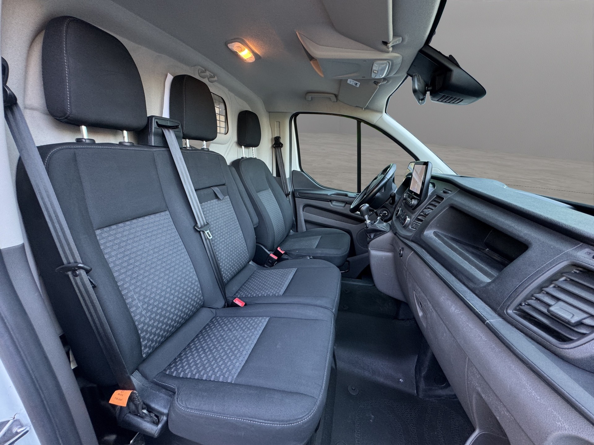 FORD Transit Custom Van 300 L1H1 Trend-image-14