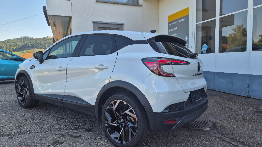 RENAULT Captur 1.3 TCe Esprit Alpine EDC-image-3