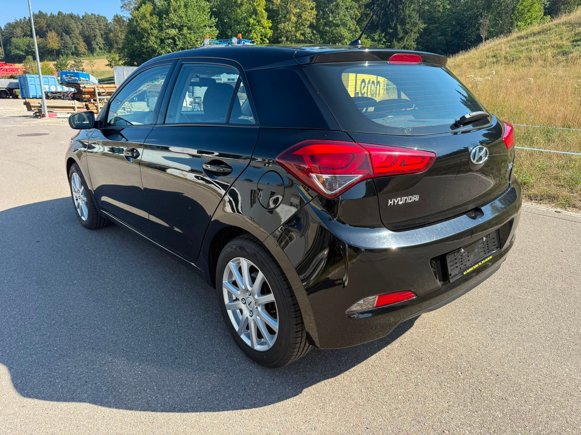 HYUNDAI i20 1.4 Vertex Automatic-image-5