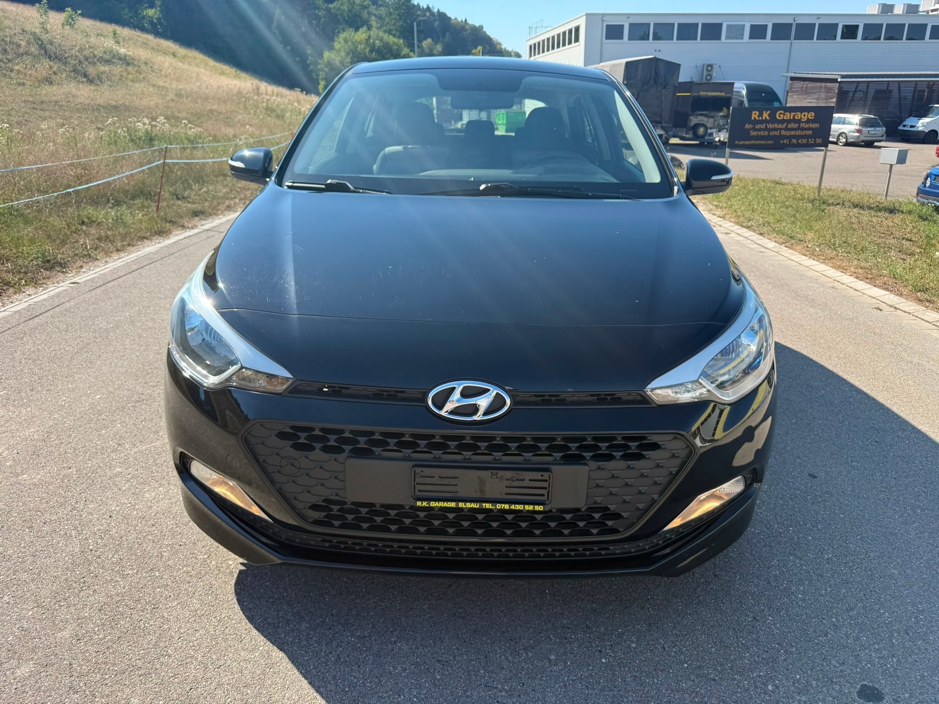 HYUNDAI i20 1.4 Vertex Automatic-image-1