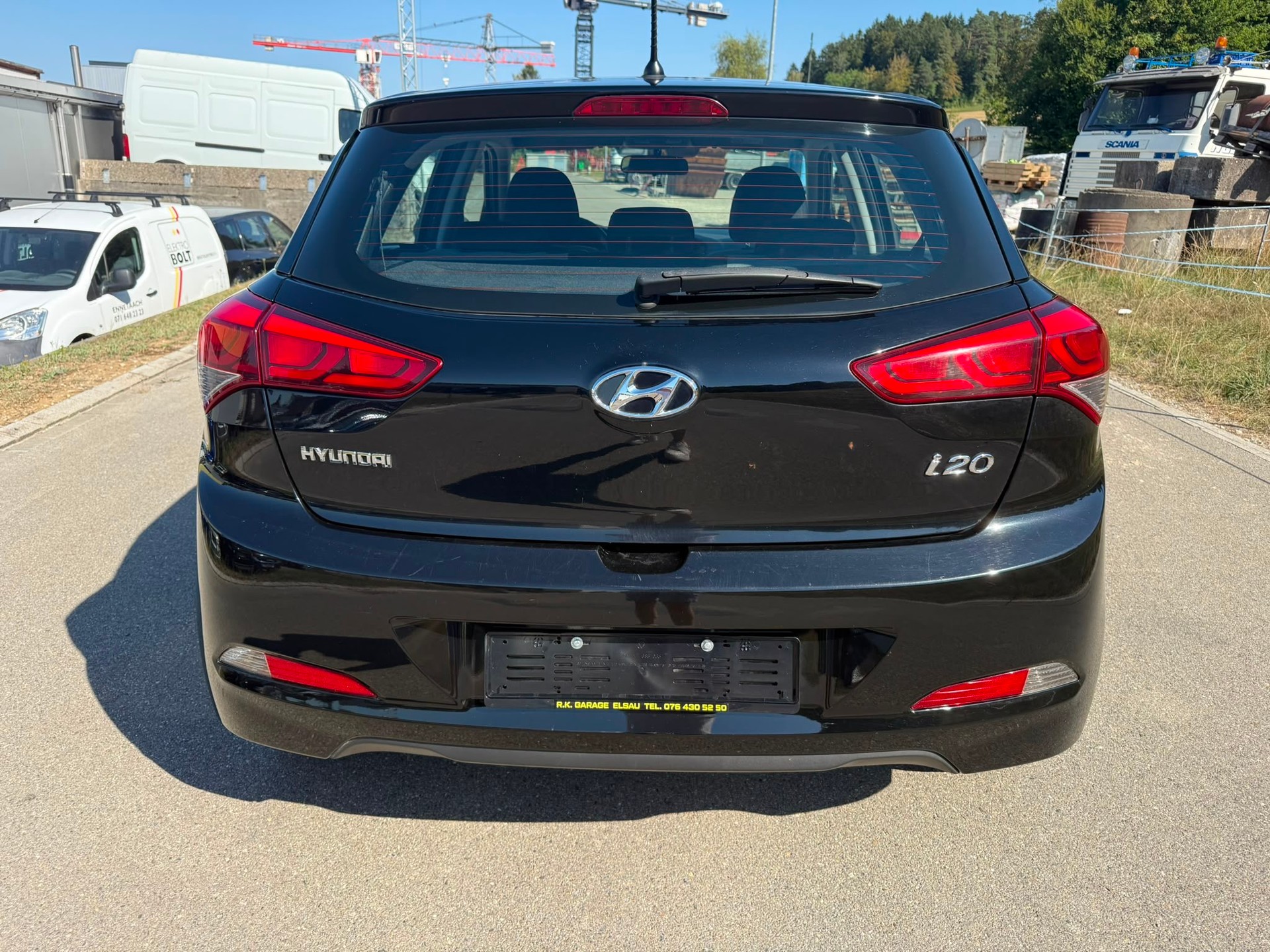 HYUNDAI i20 1.4 Vertex Automatic-image-4