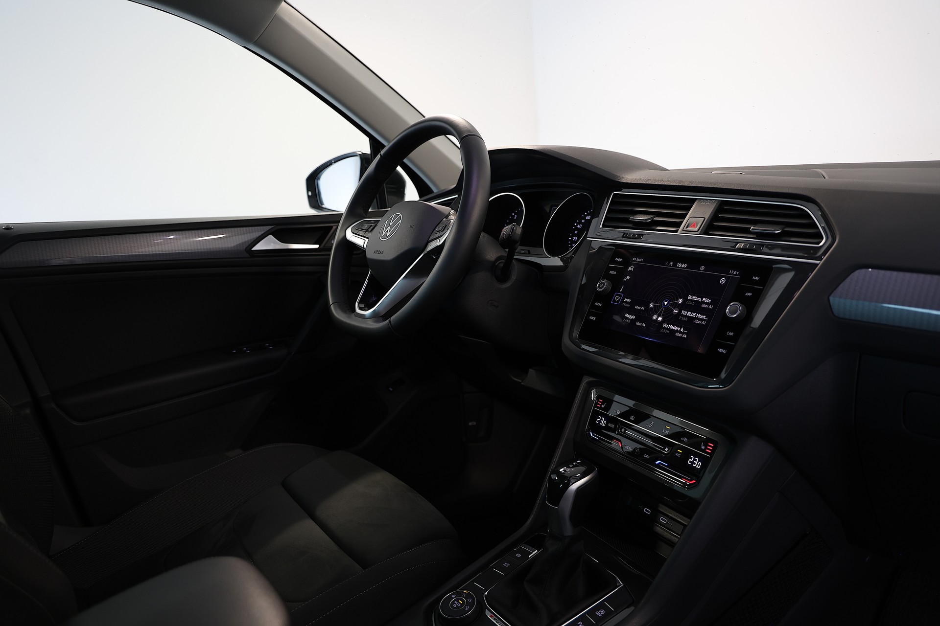 VW Tiguan 2.0 TDI SCR Life DSG-image-12