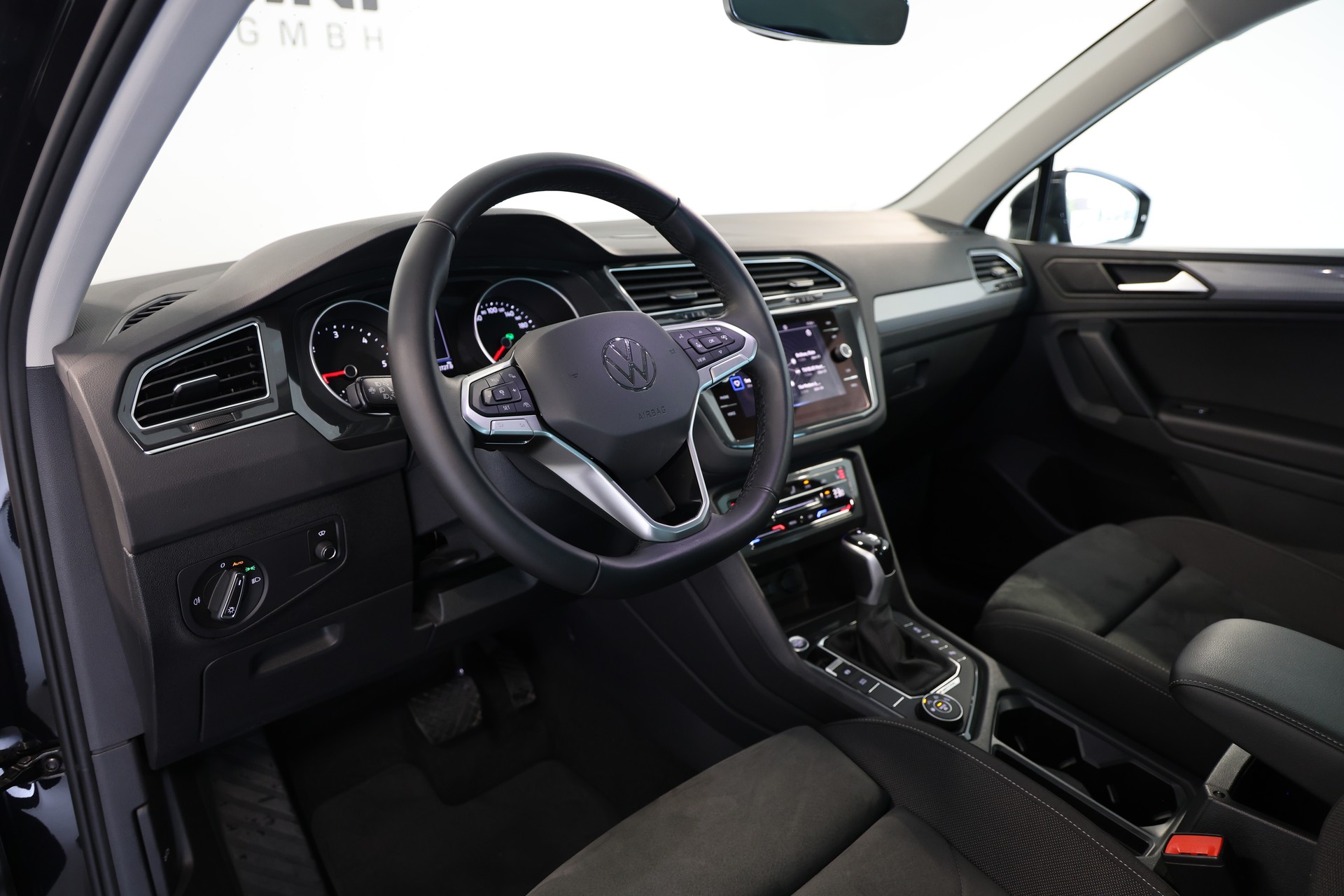 VW Tiguan 2.0 TDI SCR Life DSG-image-7
