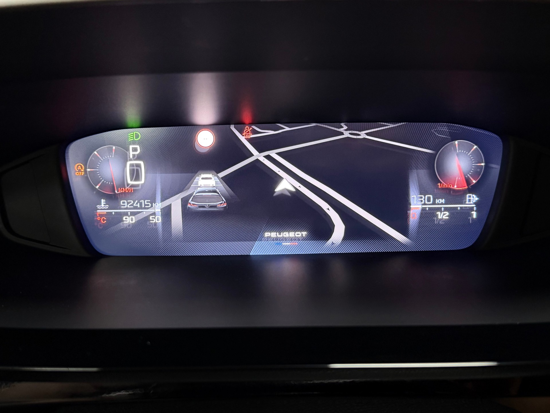 PEUGEOT 308 SW 1.5 BlueHDI Allure EAT8-image-12