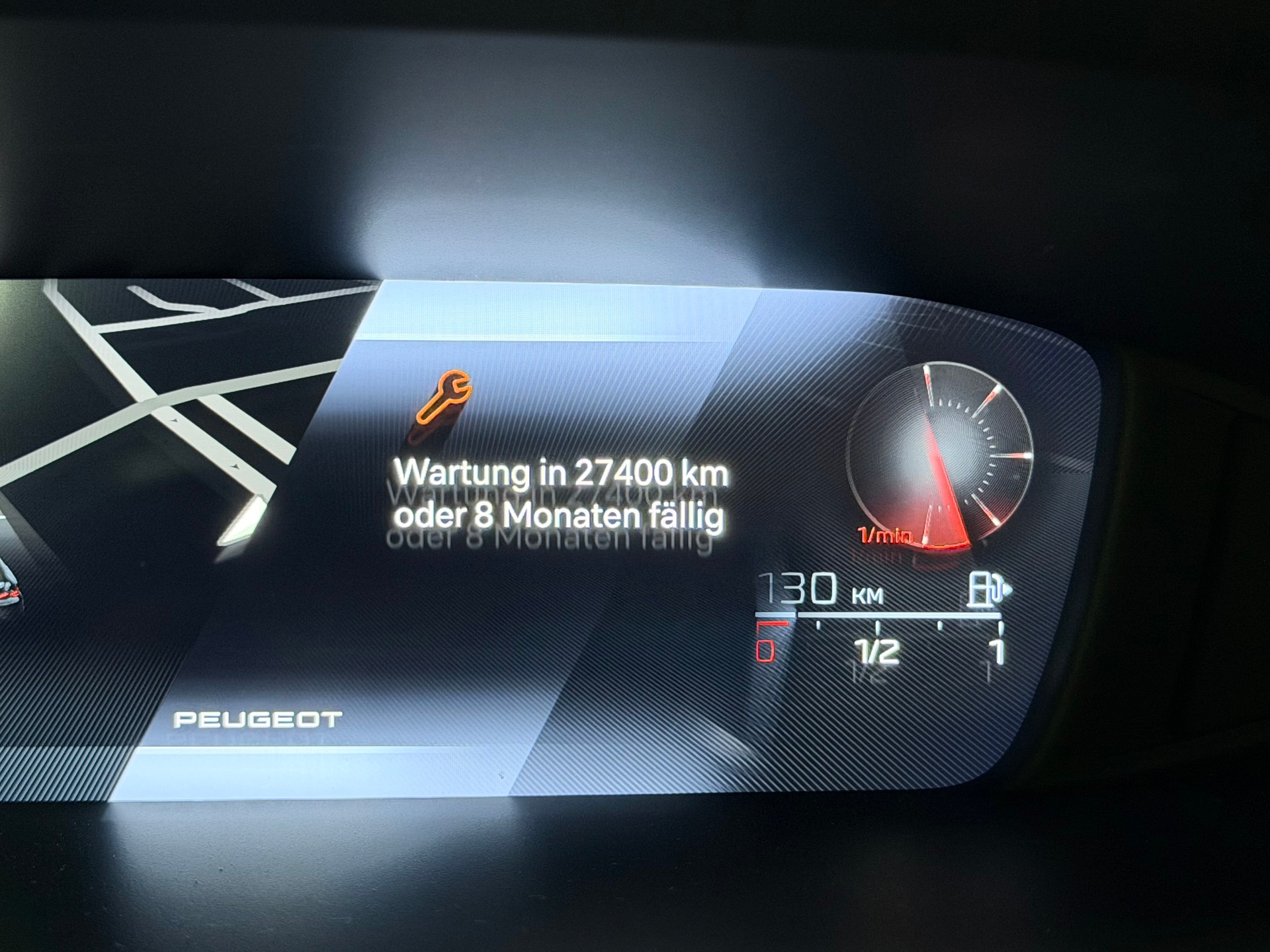 PEUGEOT 308 SW 1.5 BlueHDI Allure EAT8-image-13