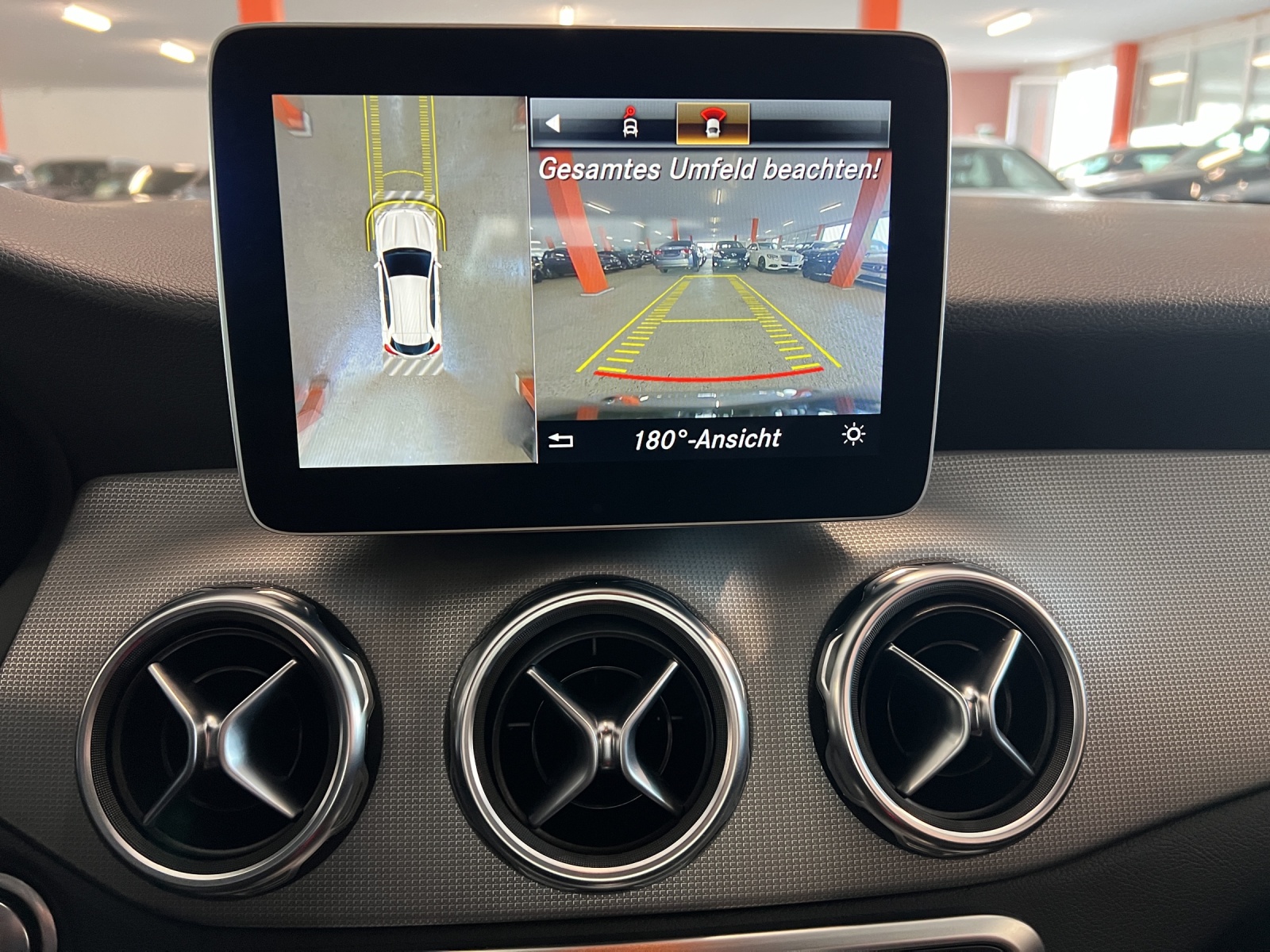 MERCEDES-BENZ GLA 200 Night Star 7G-DCT-image-18