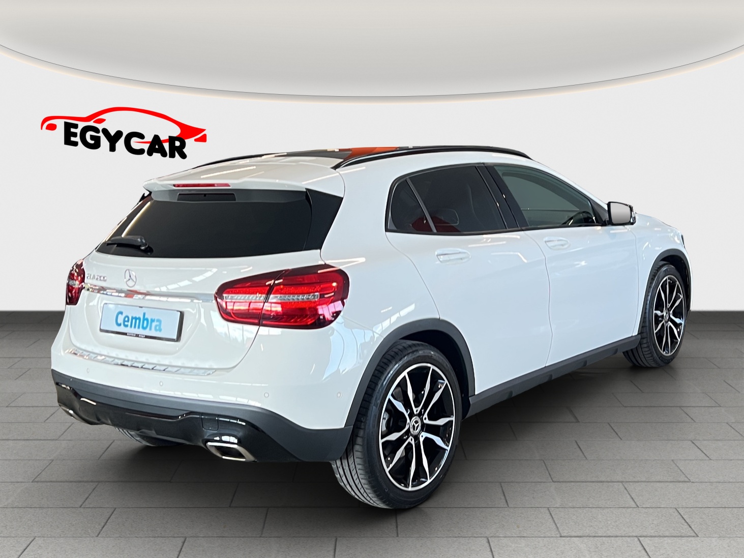 MERCEDES-BENZ GLA 200 Night Star 7G-DCT-image-6