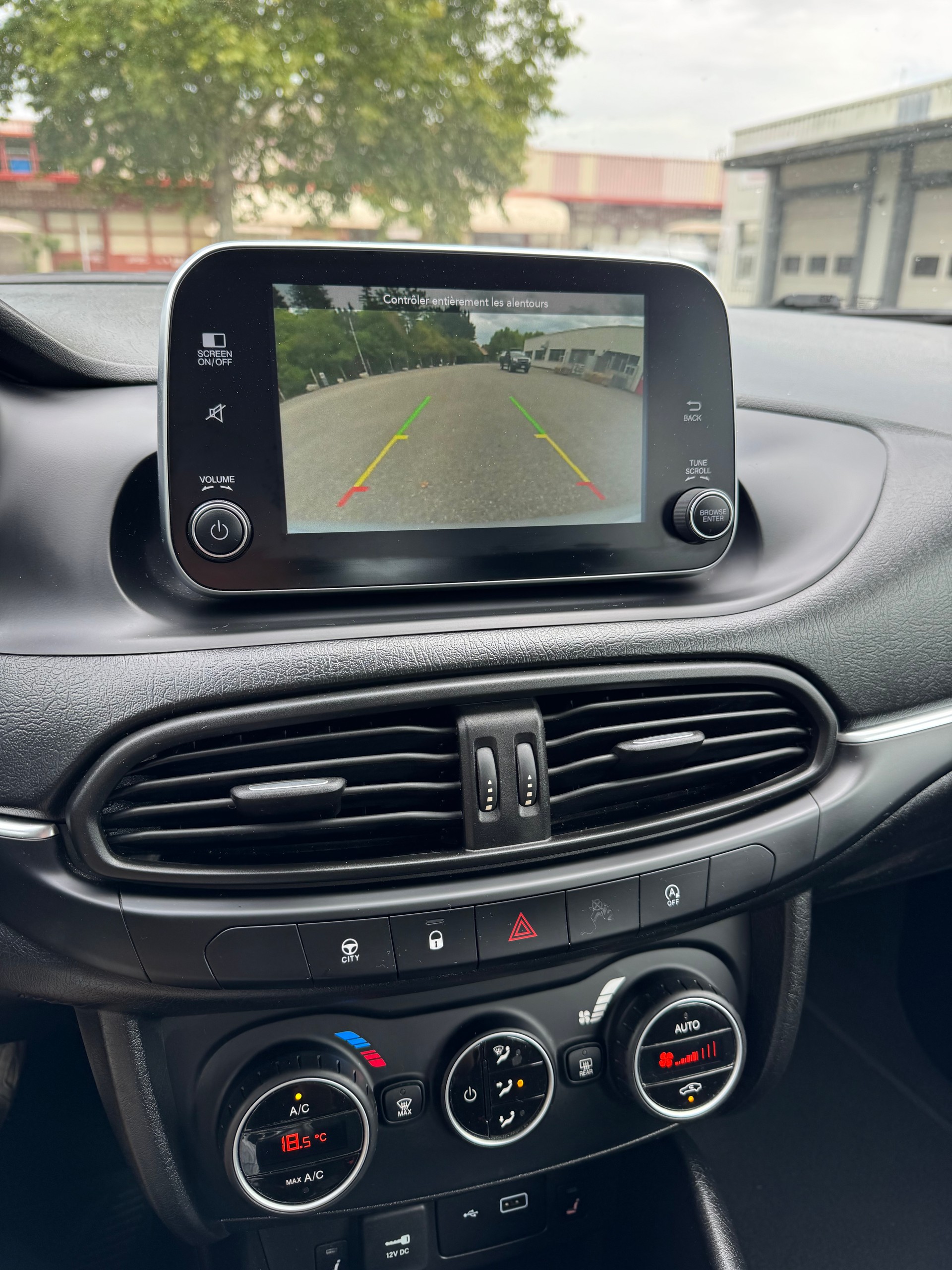 FIAT Tipo 1.4TJet Lounge-image-11