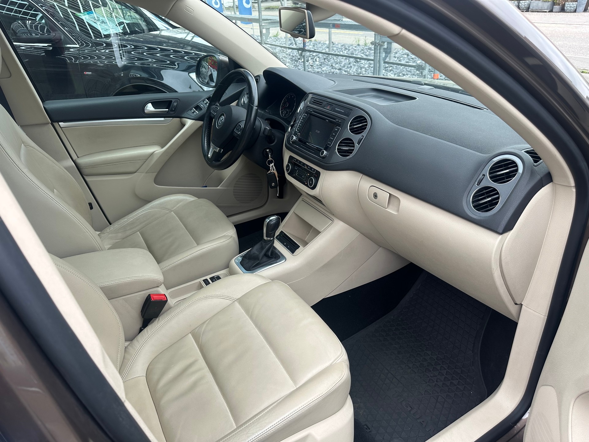 VW Tiguan 2.0 TSI Sport&Style 4Motion DSG-image-4