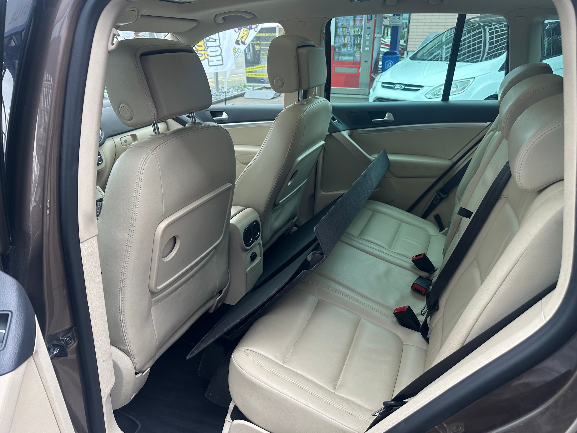 VW Tiguan 2.0 TSI Sport&Style 4Motion DSG-image-8