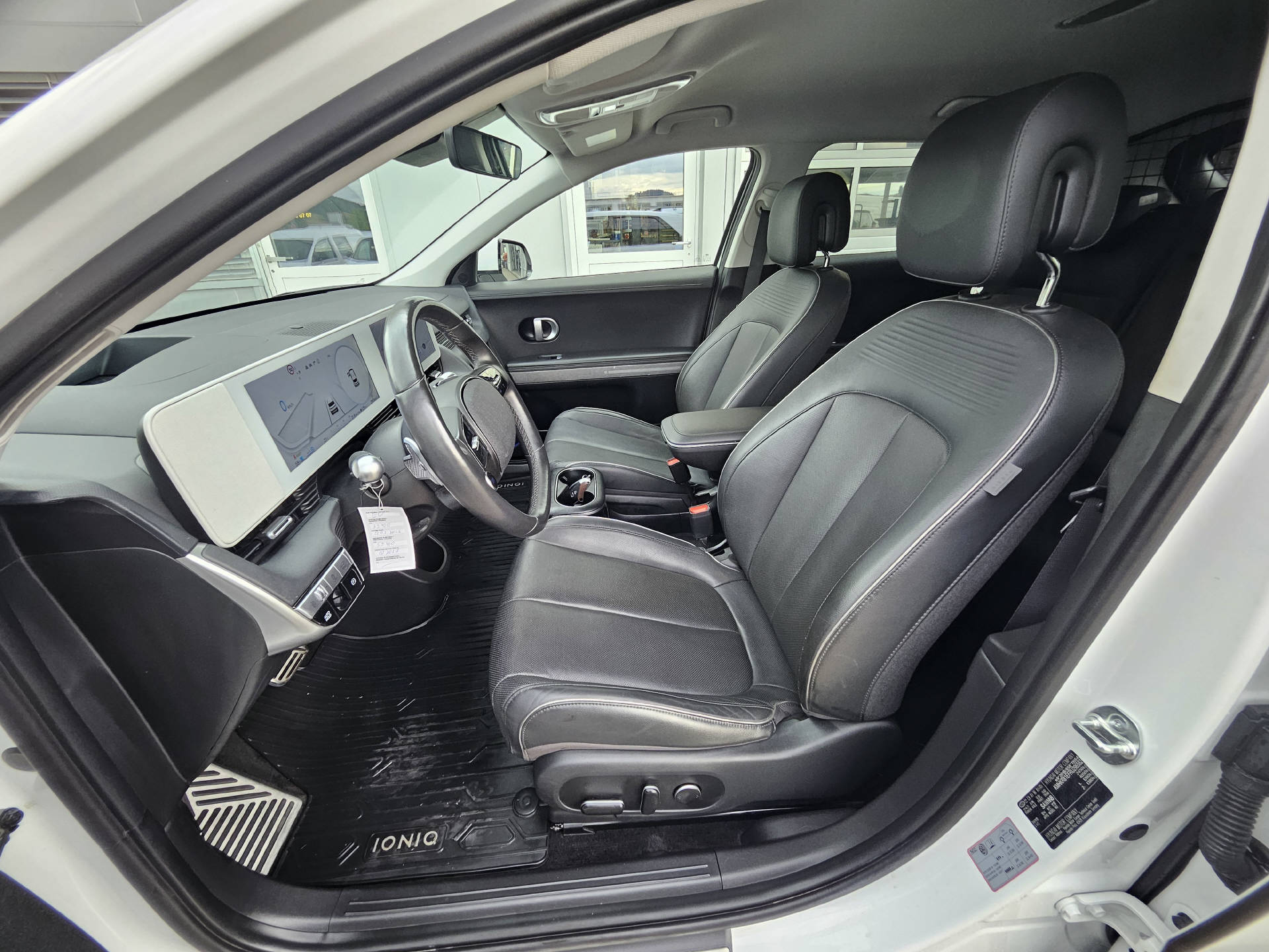 HYUNDAI Ioniq 5 Amplia * Werksgarantie 5 Jahre ohne Kilometerbegrenzung * 8-fach bereift *-image-13