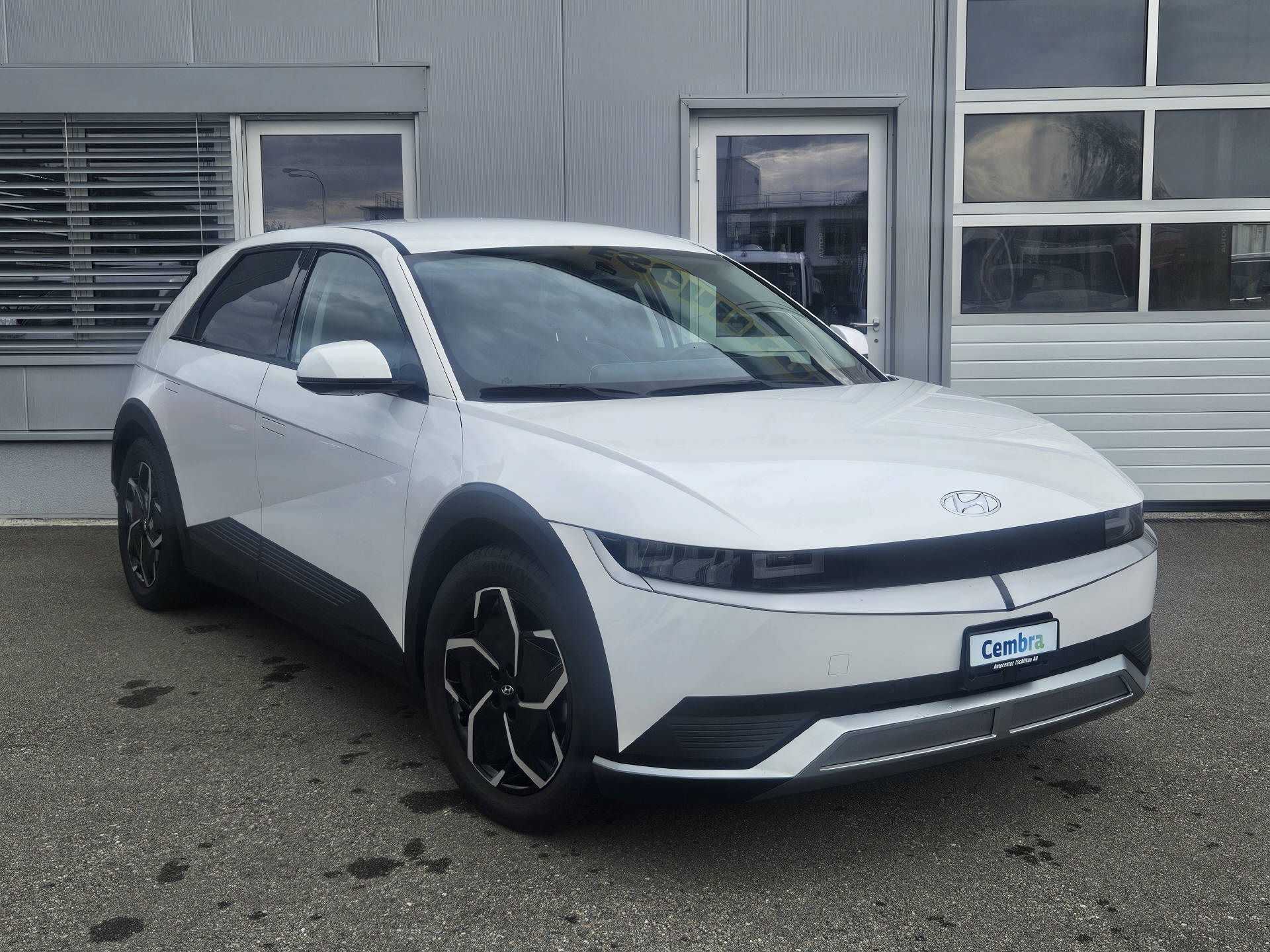 HYUNDAI Ioniq 5 Amplia * Werksgarantie 5 Jahre ohne Kilometerbegrenzung * 8-fach bereift *-image-3