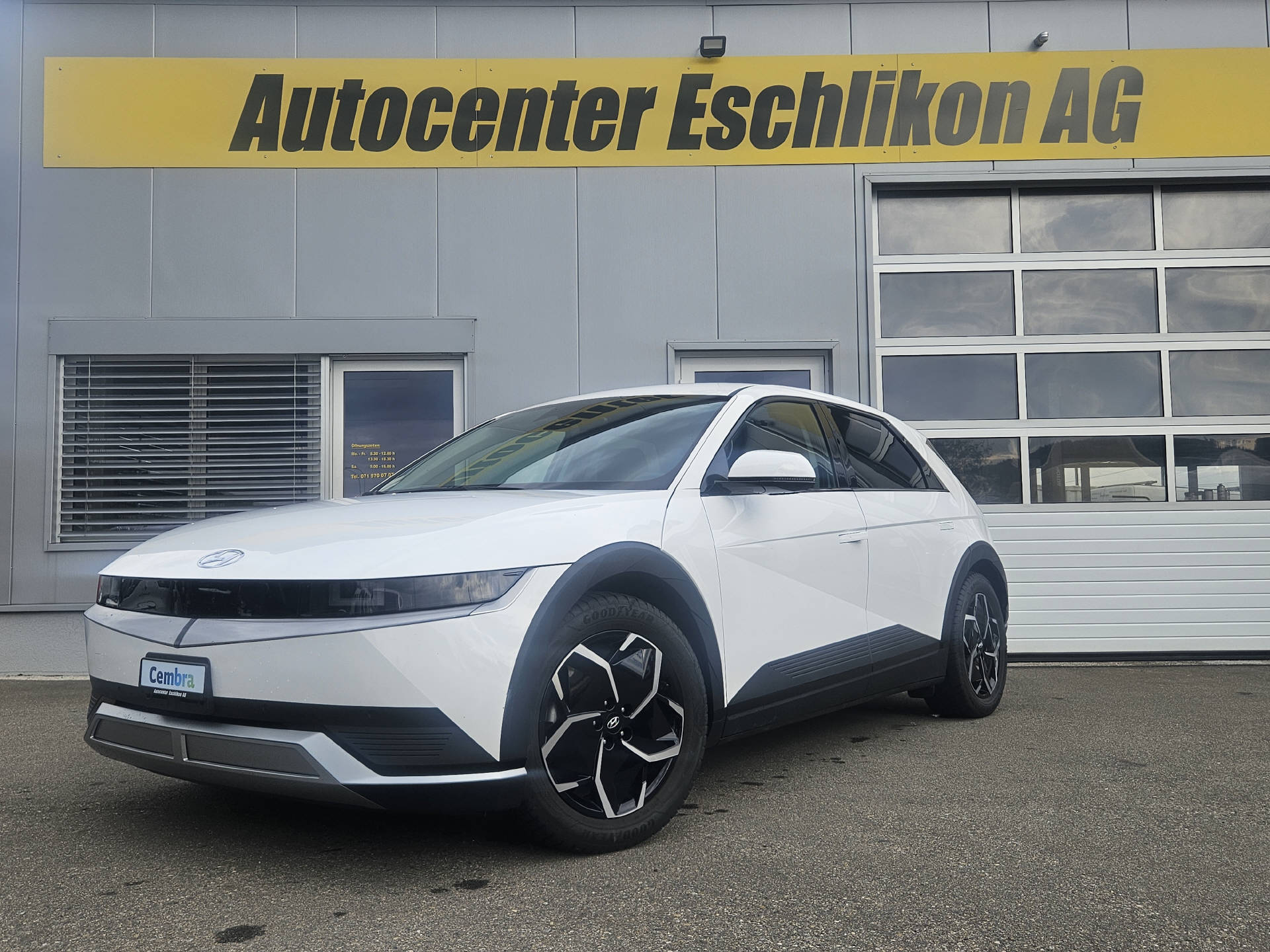 HYUNDAI Ioniq 5 Amplia * Werksgarantie 5 Jahre ohne Kilometerbegrenzung * 8-fach bereift *-image-1
