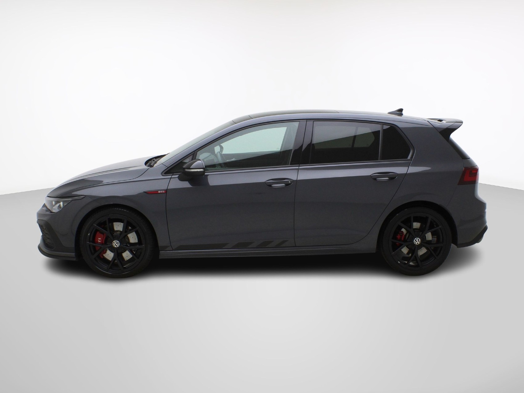 VW Golf 8 2.0 TSI DSG GTI Clubsport Black Style-image-2