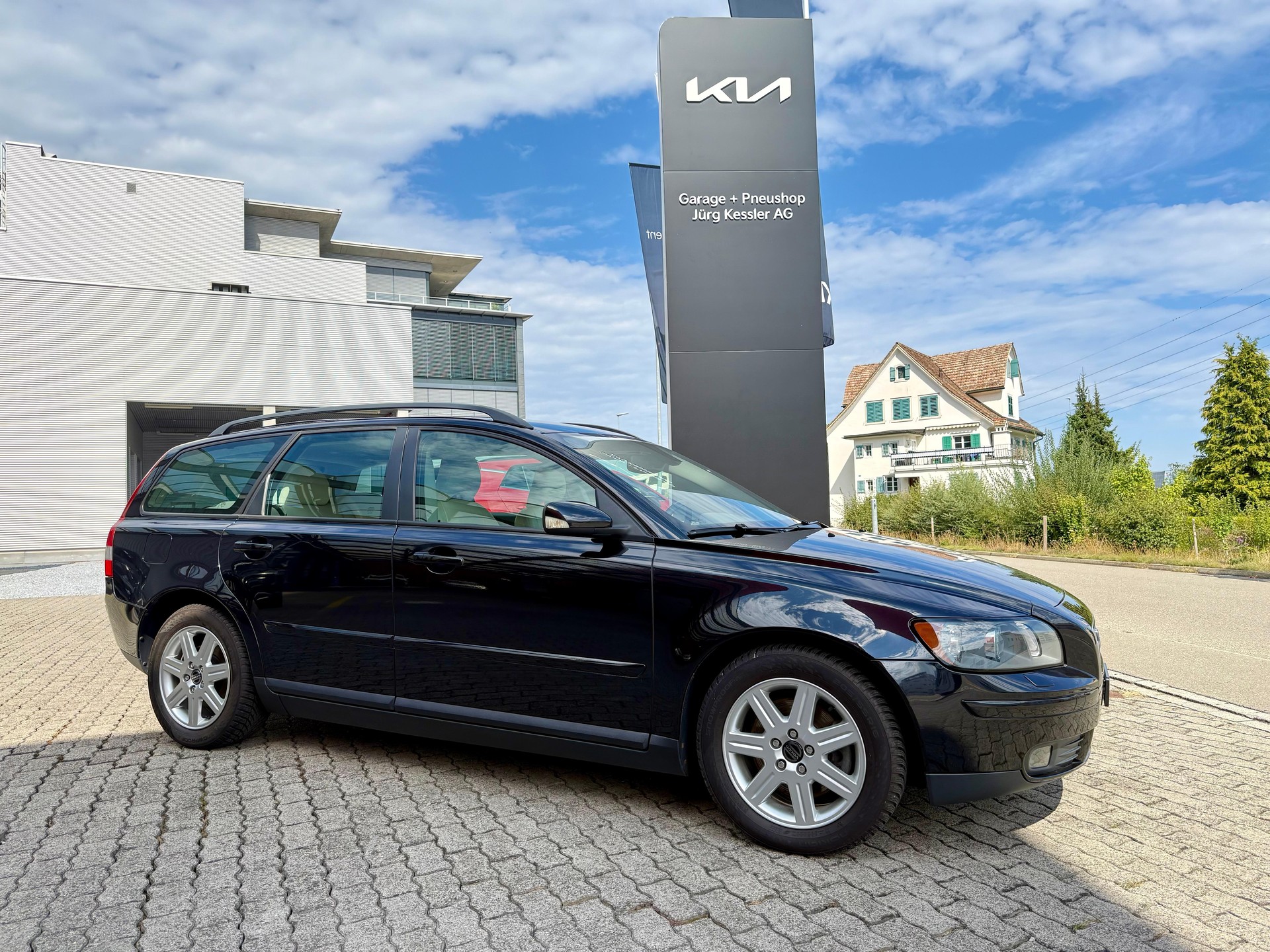 VOLVO V50 2.4i 20V Summum