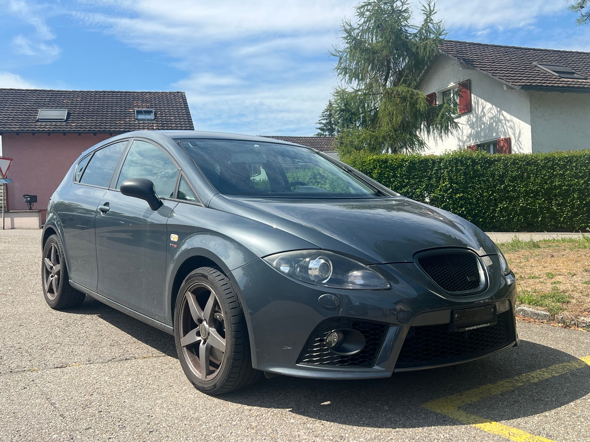 SEAT Leon 2.0 TSI FR-image-1