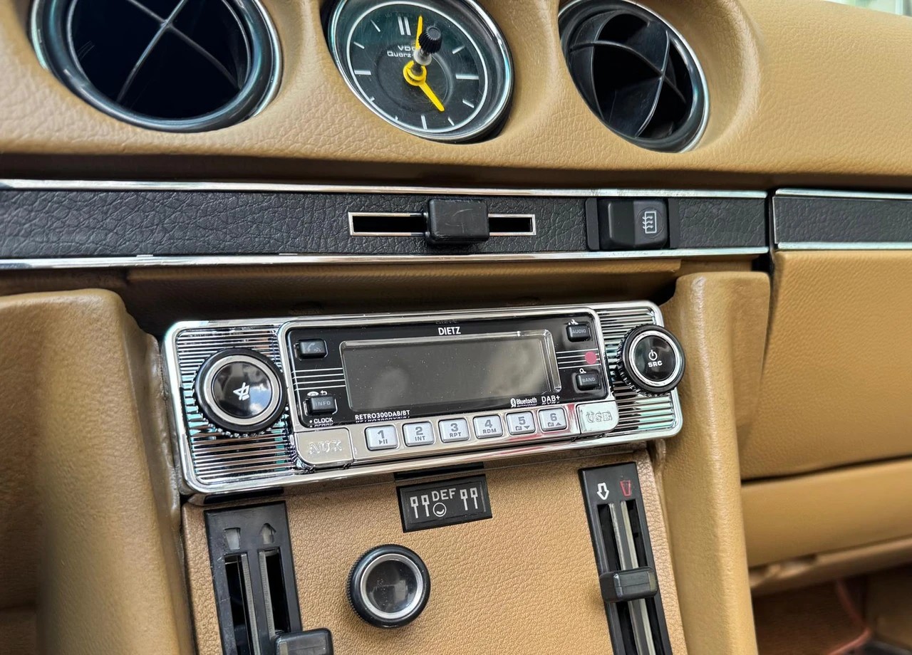 MERCEDES-BENZ 350 SL V8-image-14