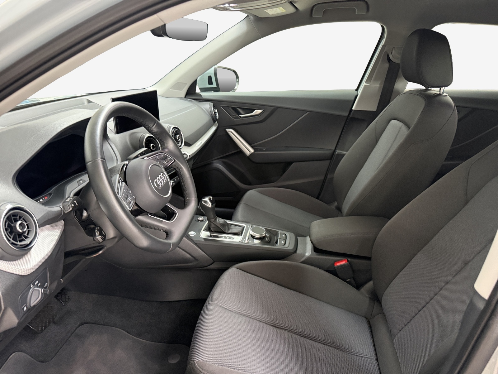AUDI Q2 35 TFSI S line S-tronic-image-7