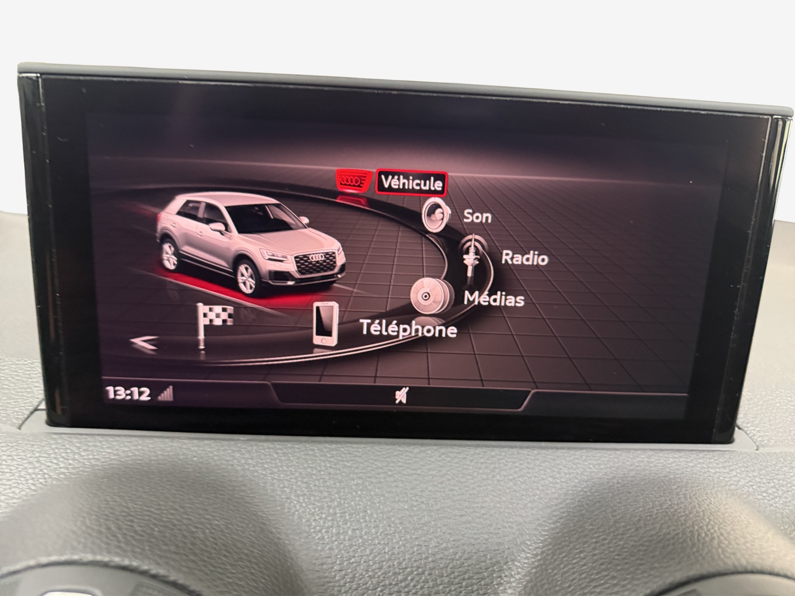 AUDI Q2 35 TFSI S line S-tronic-image-14