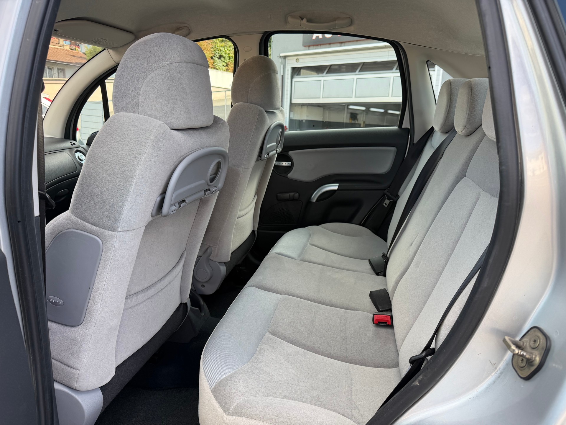 CITROEN C3 1.4i Exclusive-image-7