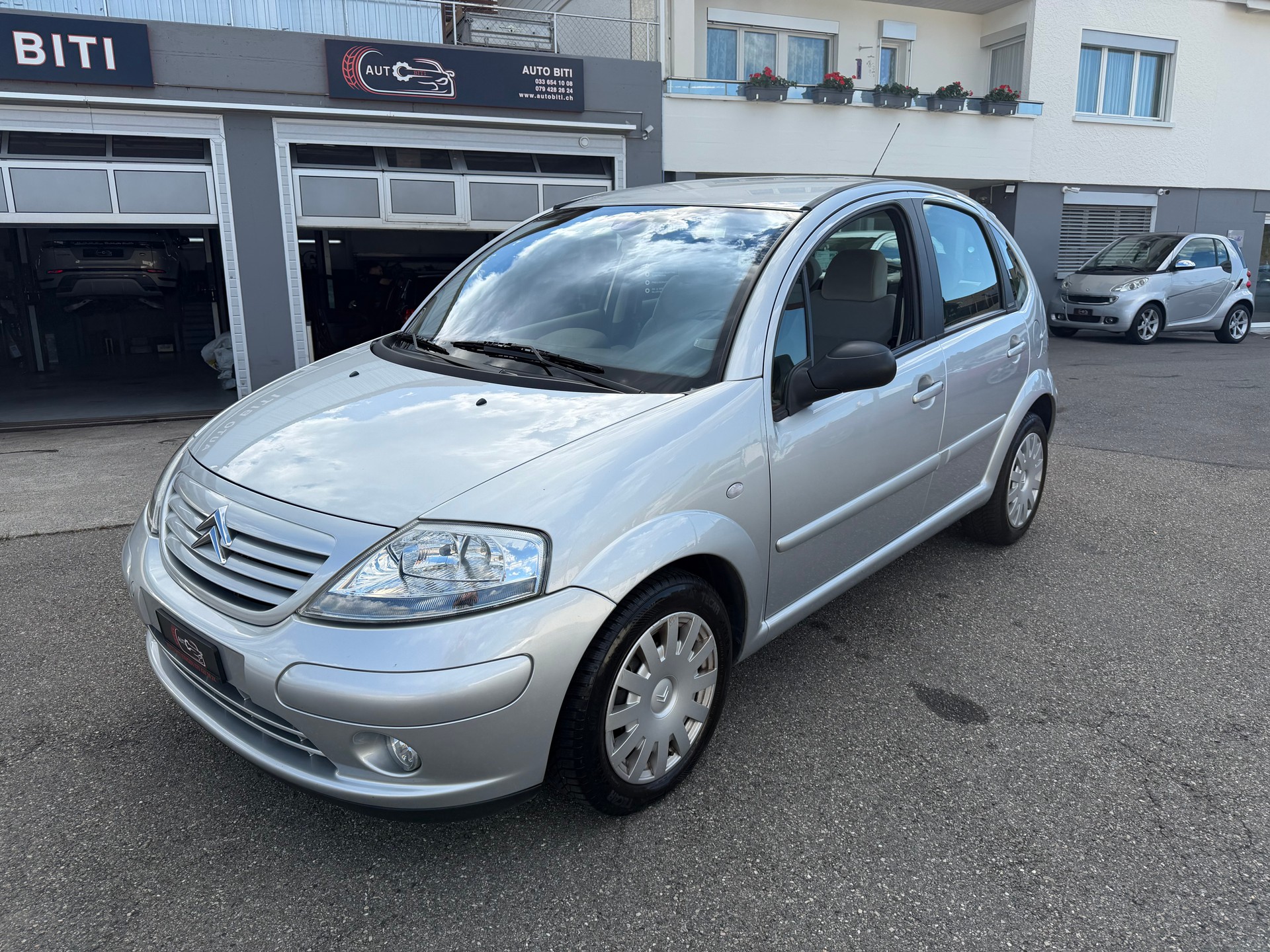 CITROEN C3 1.4i Exclusive-image-0