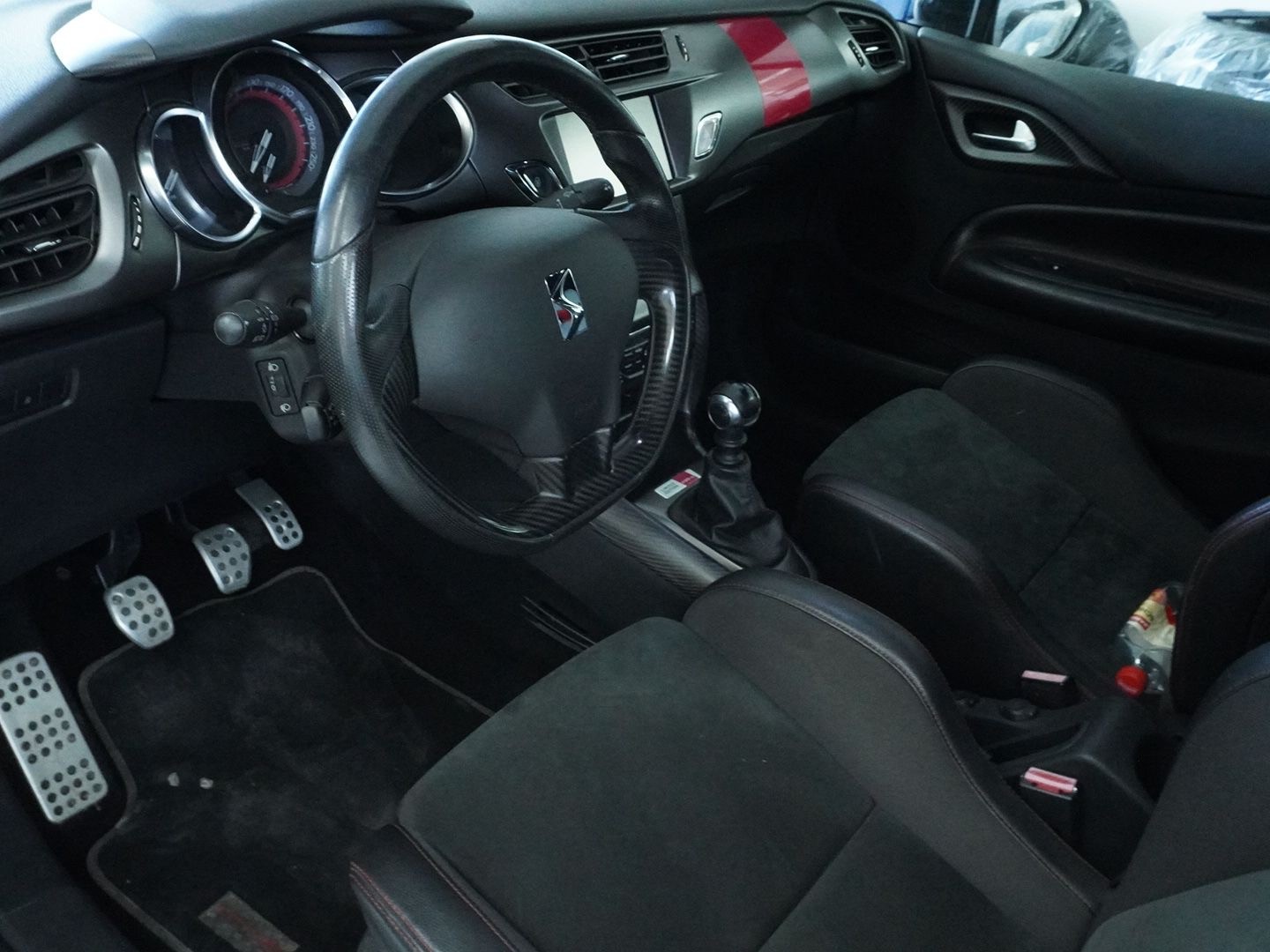 DS AUTOMOBILES DS3 Cabrio 1.6 THP Racing-showroom-element-2