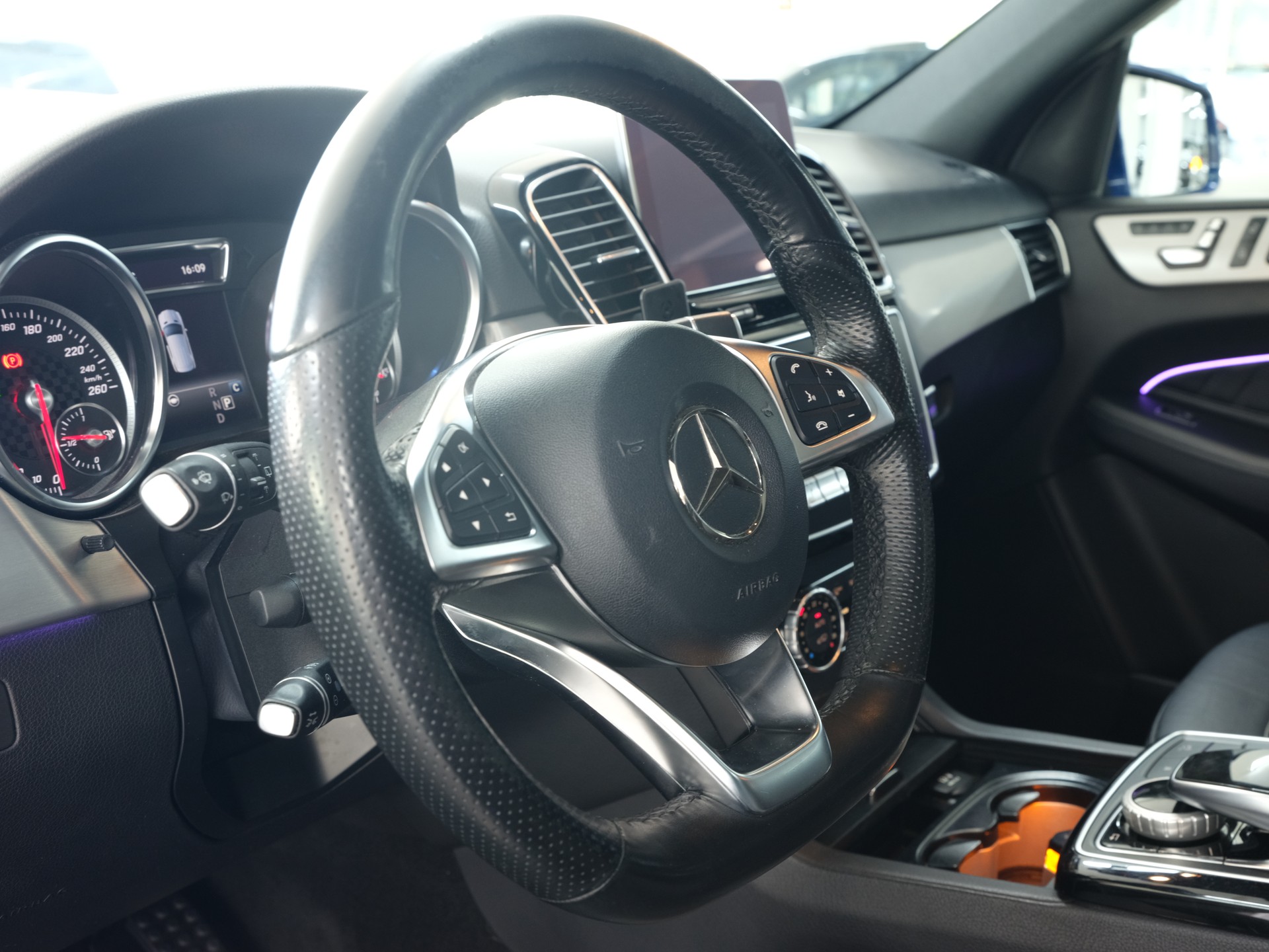 MERCEDES-BENZ GLE 350 d Executive 4Matic 9G-Tronic *Rückfahrkamera* *Carplay*-image-17