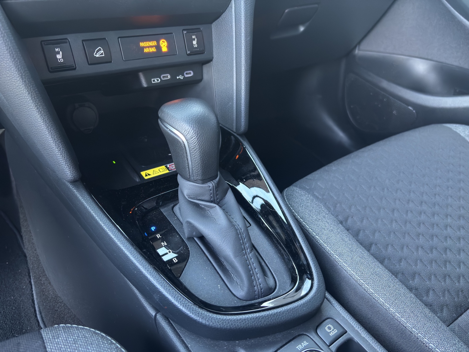 TOYOTA Yaris Cross 1.5 Trend e-CVT AWDi-image-9