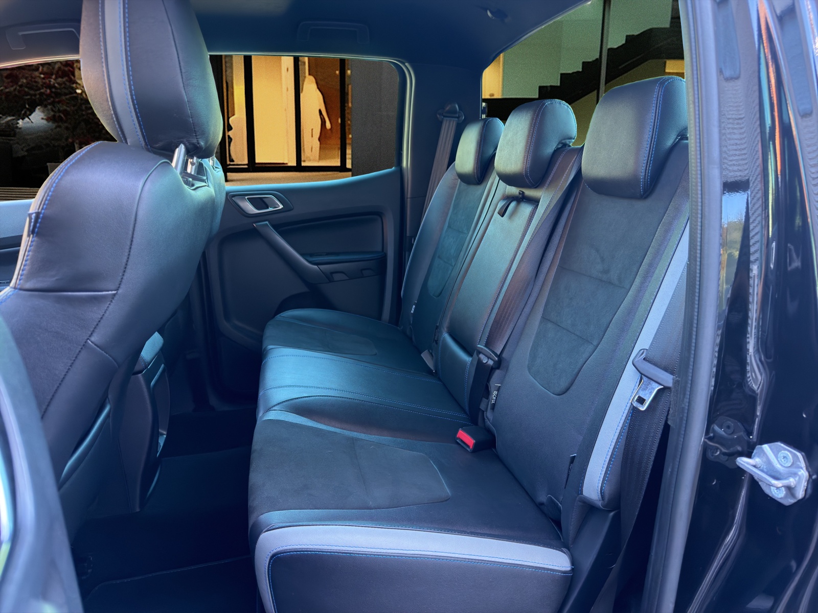 FORD Ranger DKab.Pick-up 2.0 EcoBlue 4x4 Raptor/ AHK - Standheizung - CH Fahrzeug-image-8