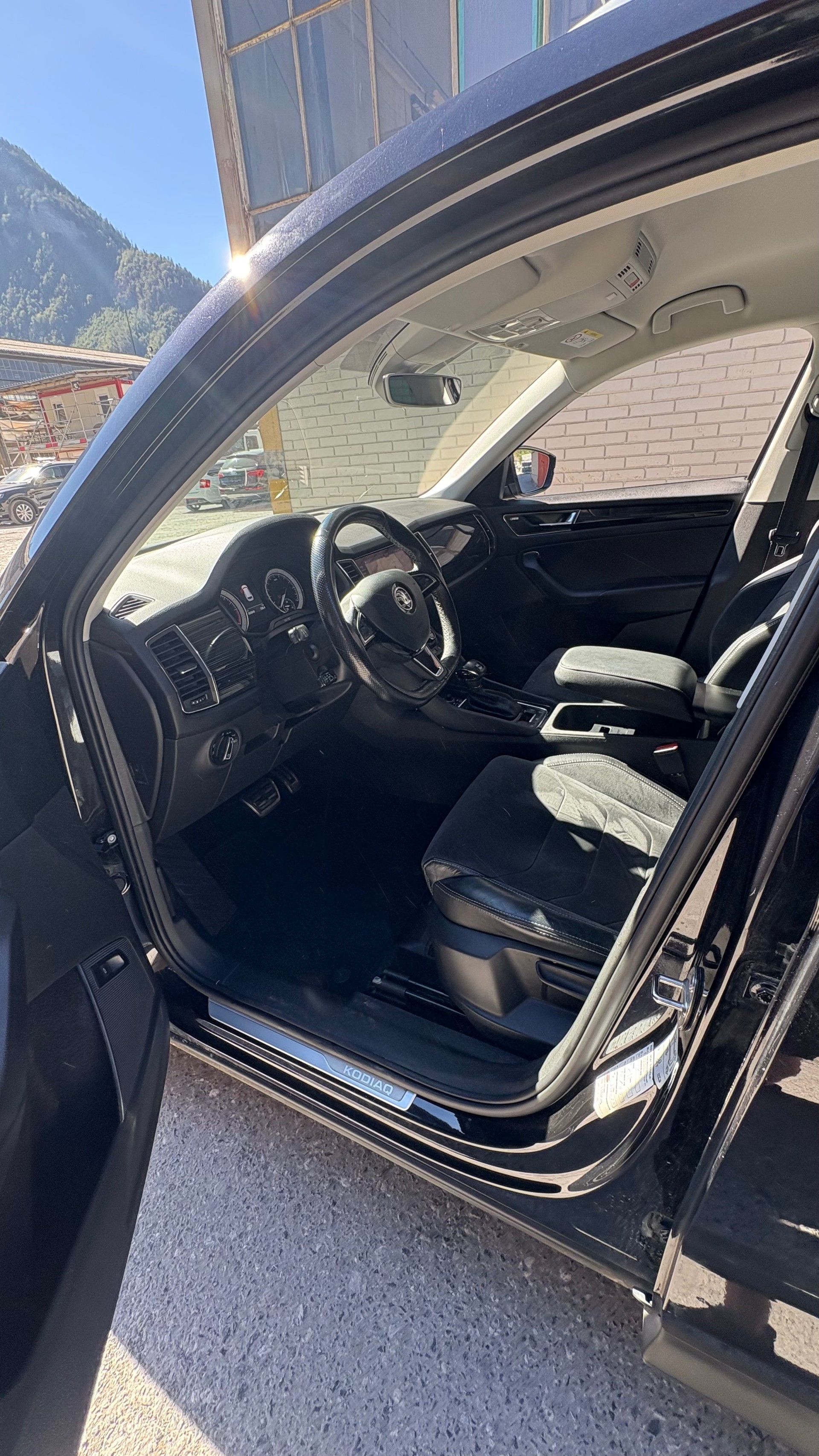 SKODA Kodiaq 2.0 TDI CR Ambition 4x4 DSG-image-7