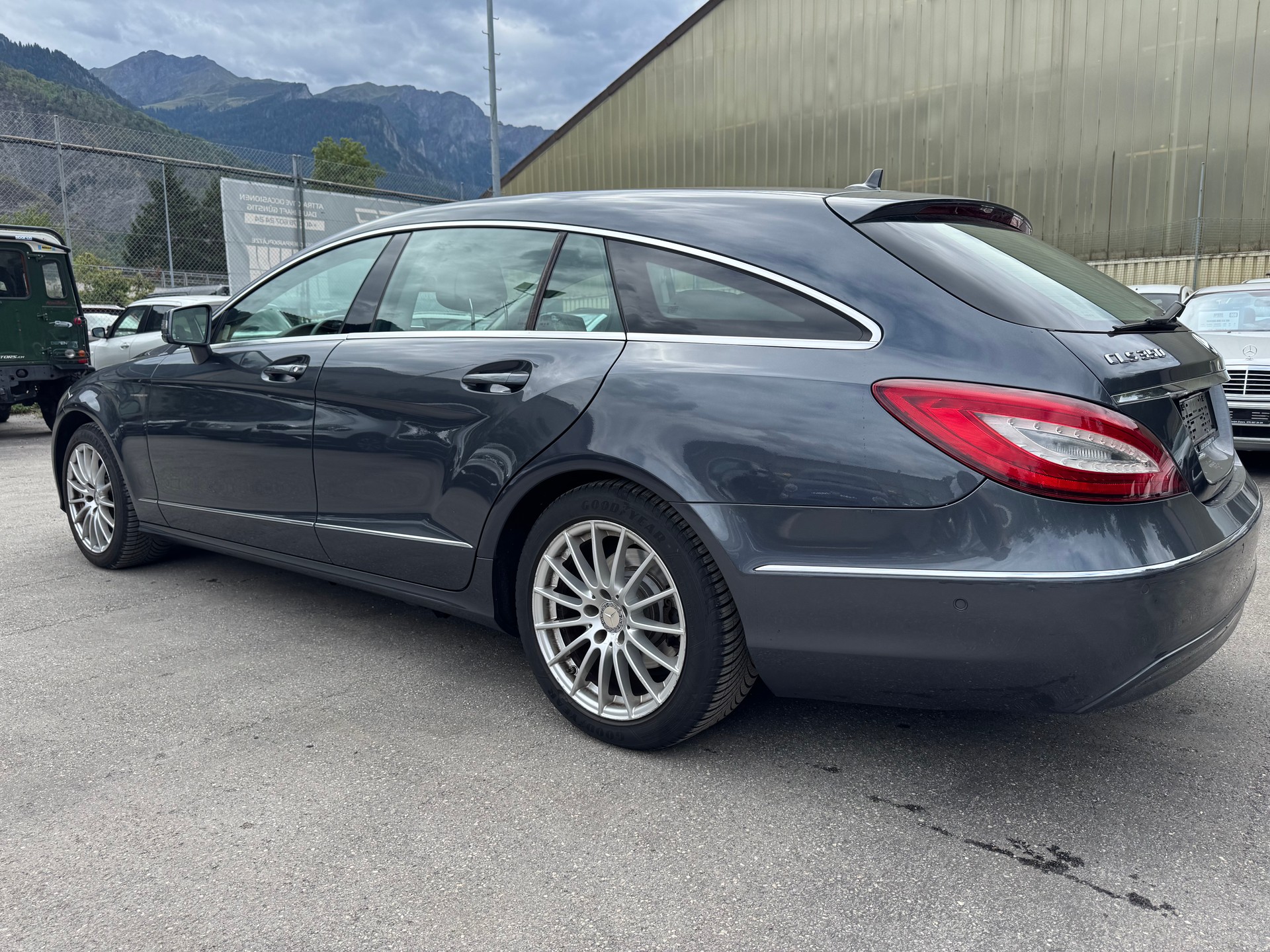 MERCEDES-BENZ CLS Shooting Brake 350 CDI 4Matic 7G-Tronic-image-6