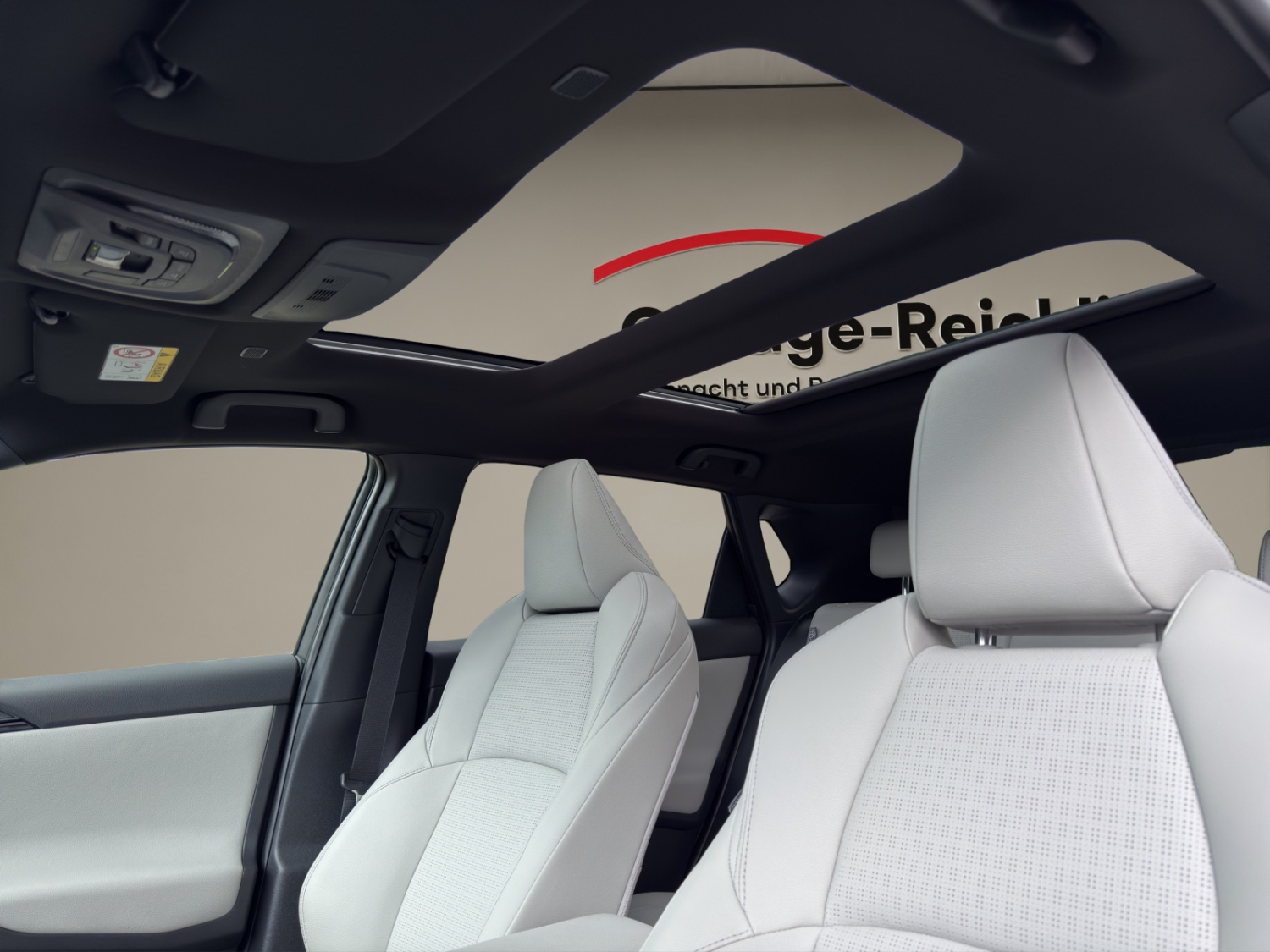 TOYOTA bZ4X Premium AWD-image-13