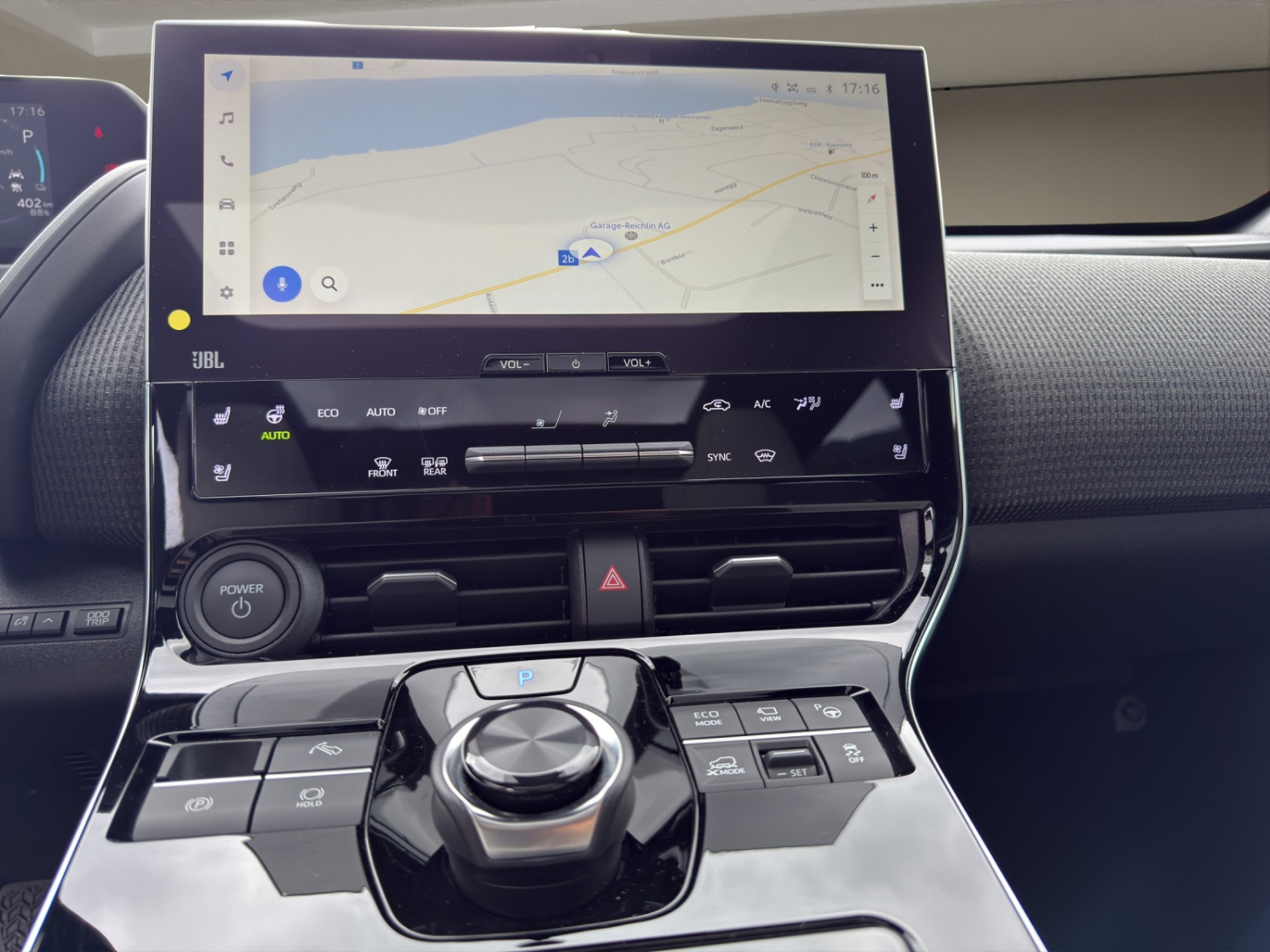 TOYOTA bZ4X Premium AWD-image-16