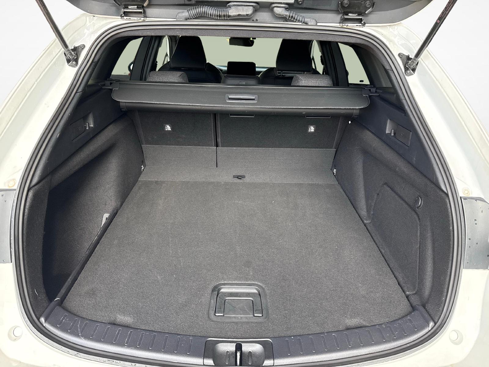 TOYOTA Corolla Touring Sports 2.0 HSD Trend-image-11