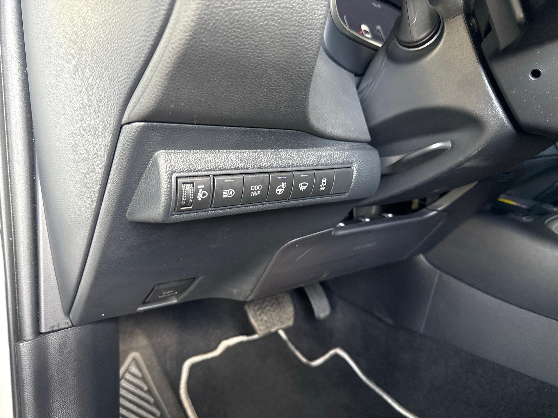 TOYOTA Corolla Touring Sports 2.0 HSD Trend-image-14