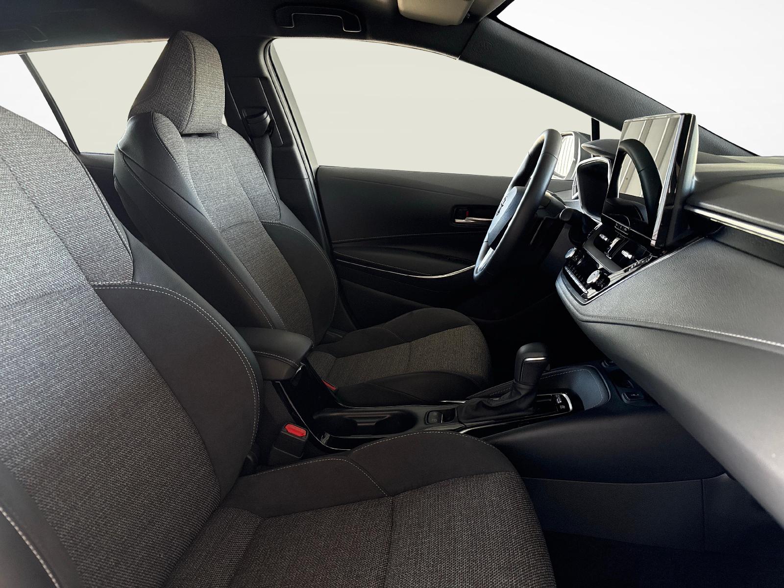 TOYOTA Corolla Touring Sports 2.0 HSD Trend-image-9