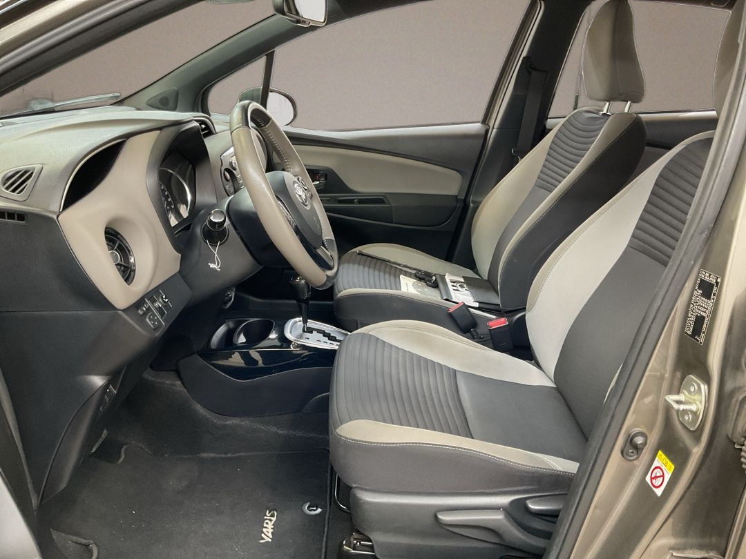 TOYOTA Yaris 1.5 VVT-i Hybrid Style e-CVT-image-3